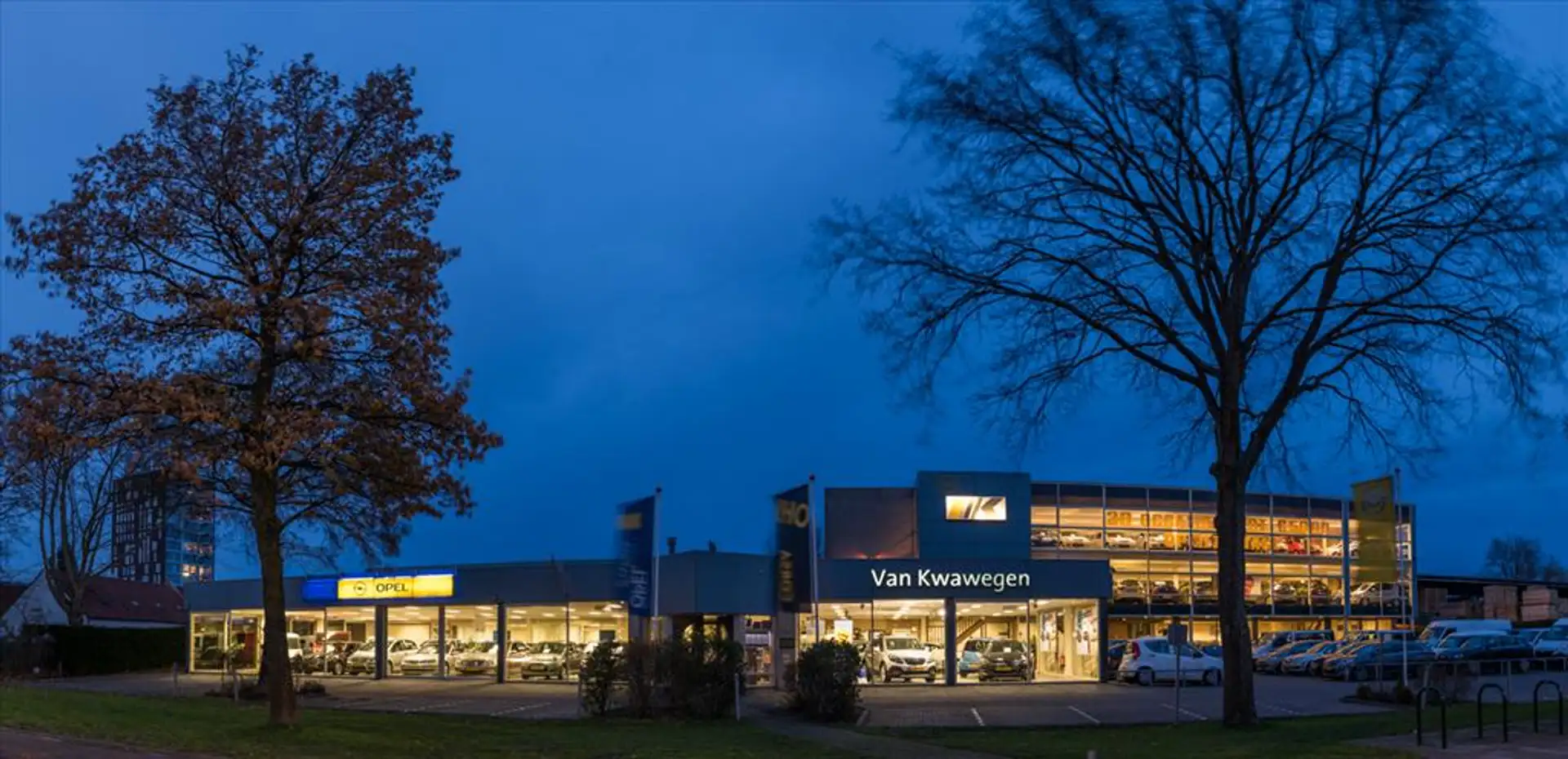 Opel Agila 1.2 16V 94pk Automaat Edition Gris - 2