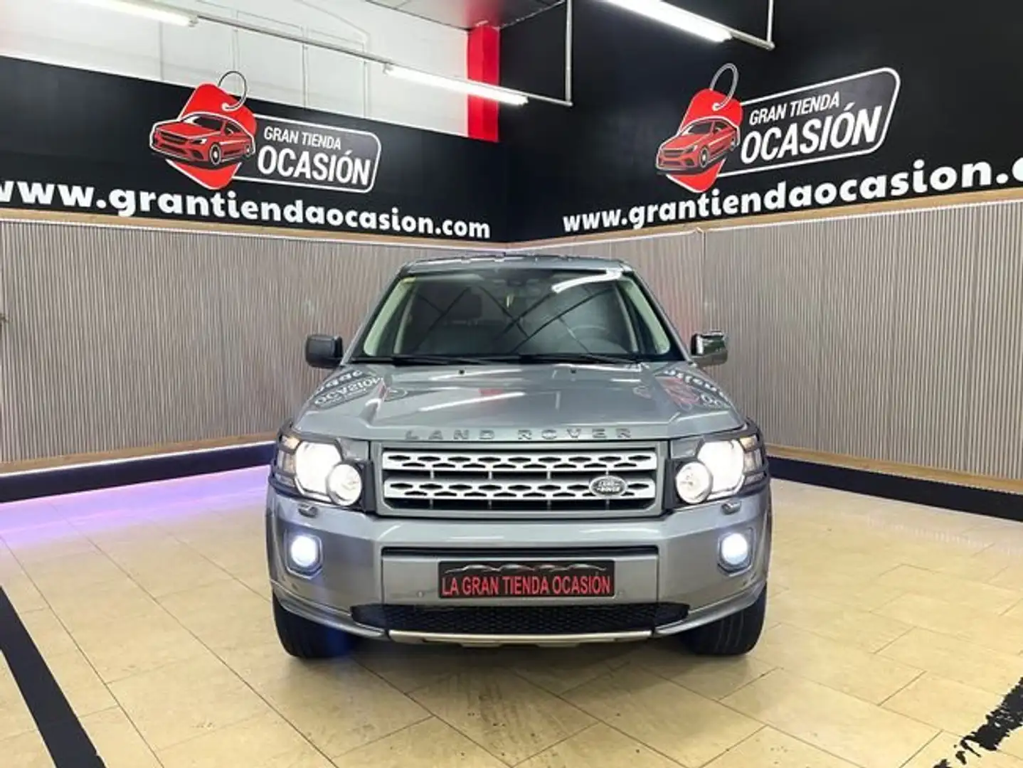 Land Rover Freelander 2.2SD4 HSE Aut. 4x4 Argent - 2