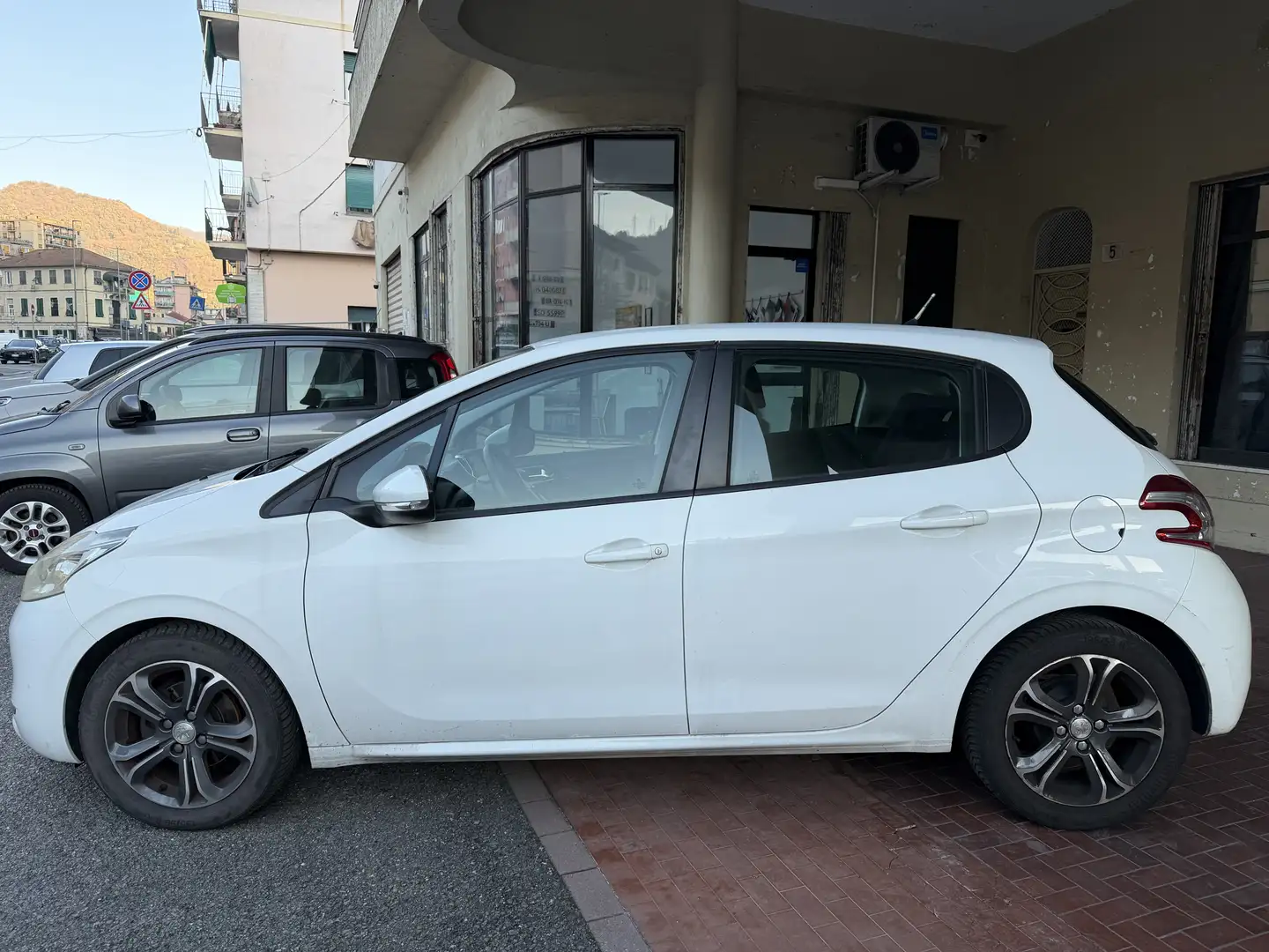 Peugeot 208 208 I 2012 5p 1.2 puretech Allure E6 Bianco - 2