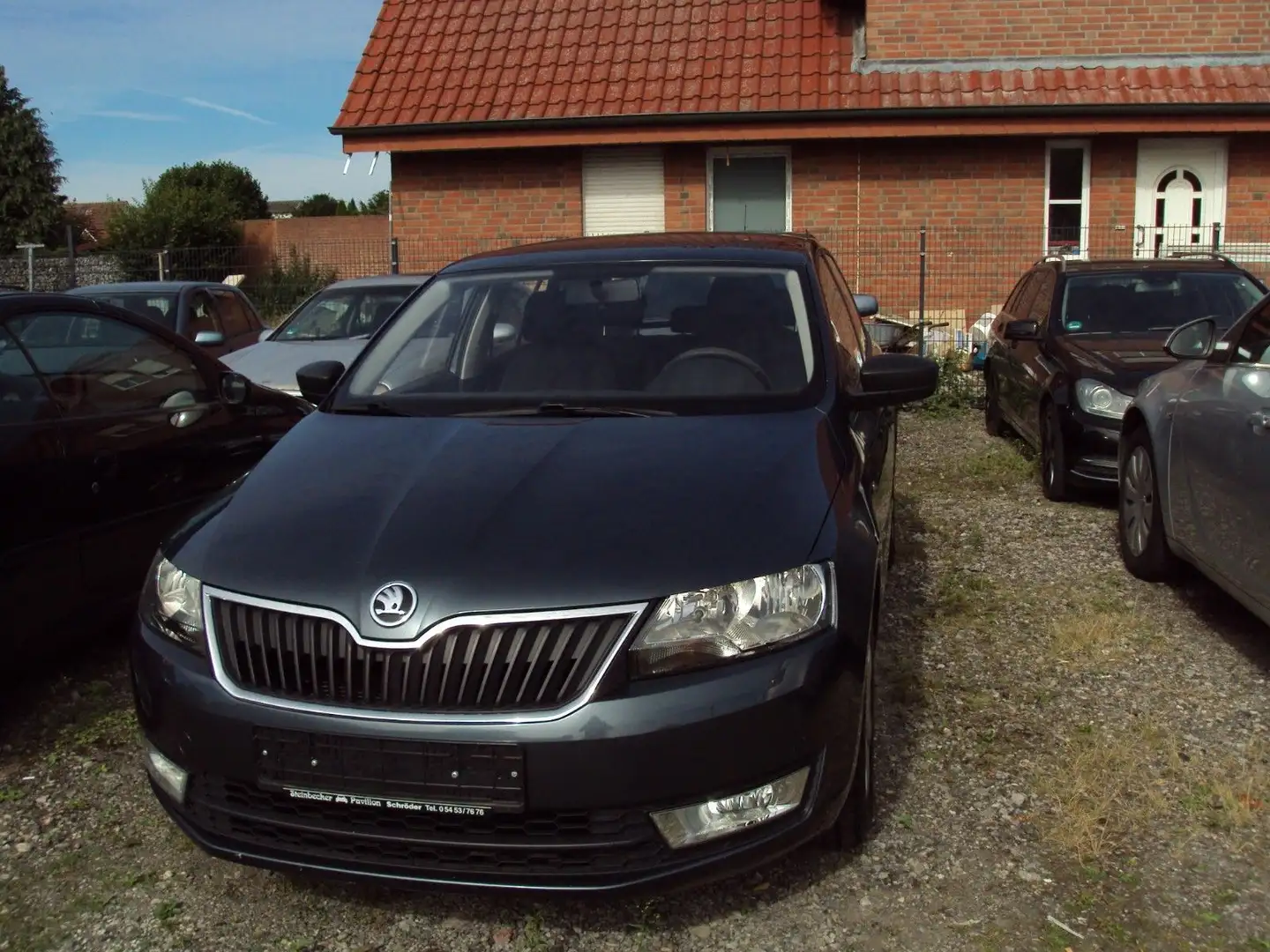 Skoda Rapid/Spaceback Spaceback Active Gris - 1