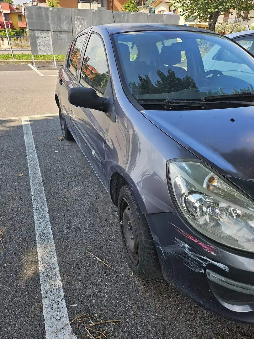 Renault Clio 5p Con problemi trazioni e cinghia - 2