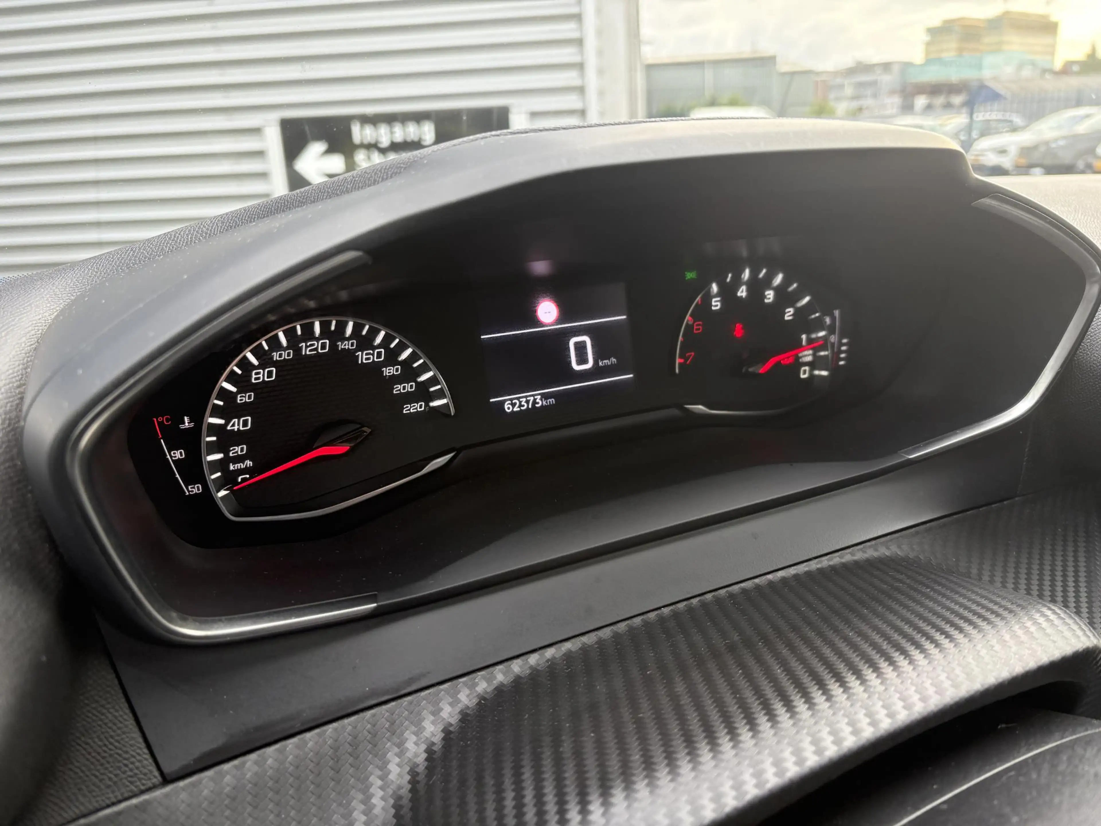 Peugeot 2008 1.2 PureTech Active Pack | Climate Control | Camer — photo 12
