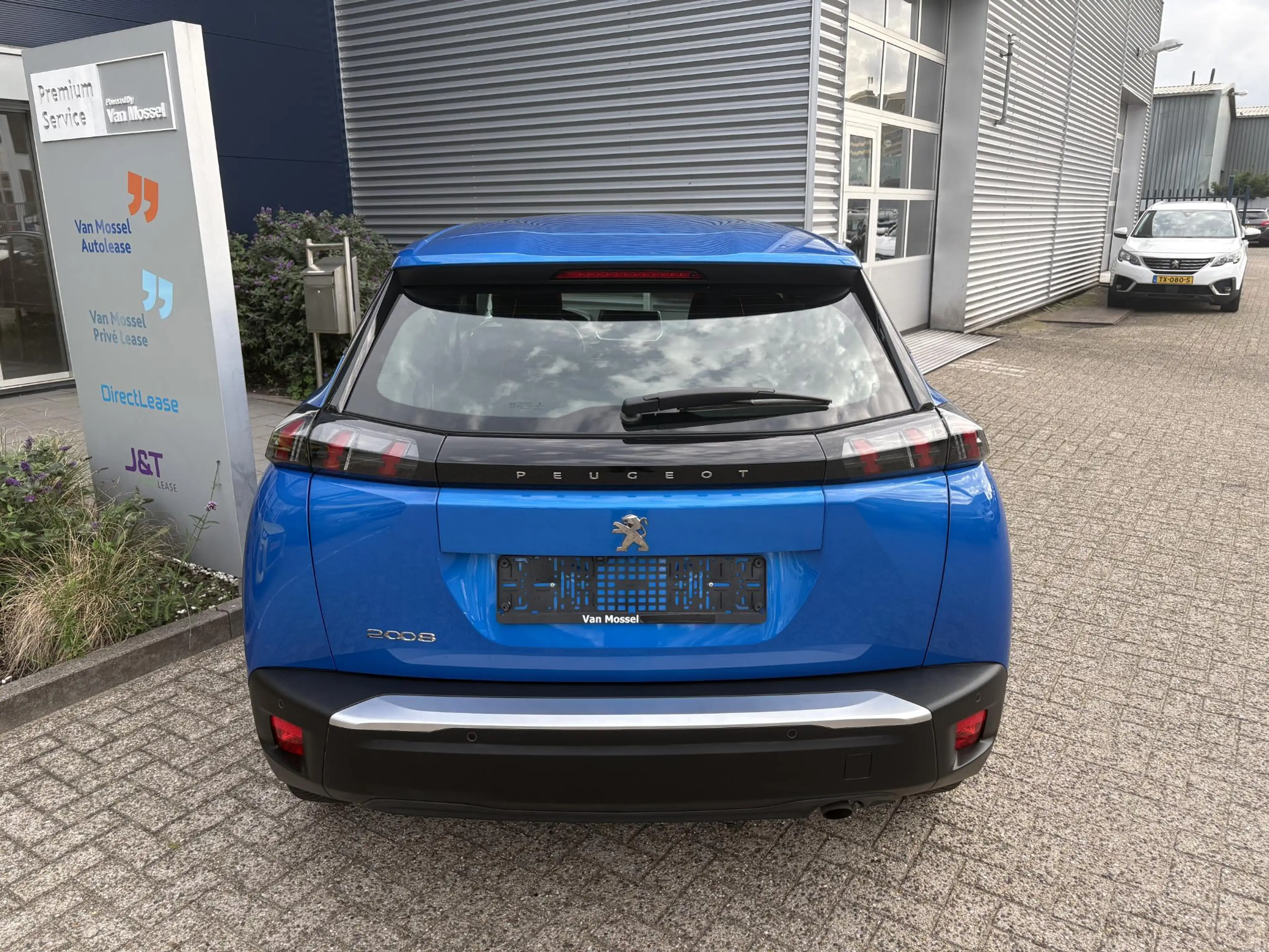 Peugeot 2008 1.2 PureTech Active Pack | Climate Control | Camer — photo 6