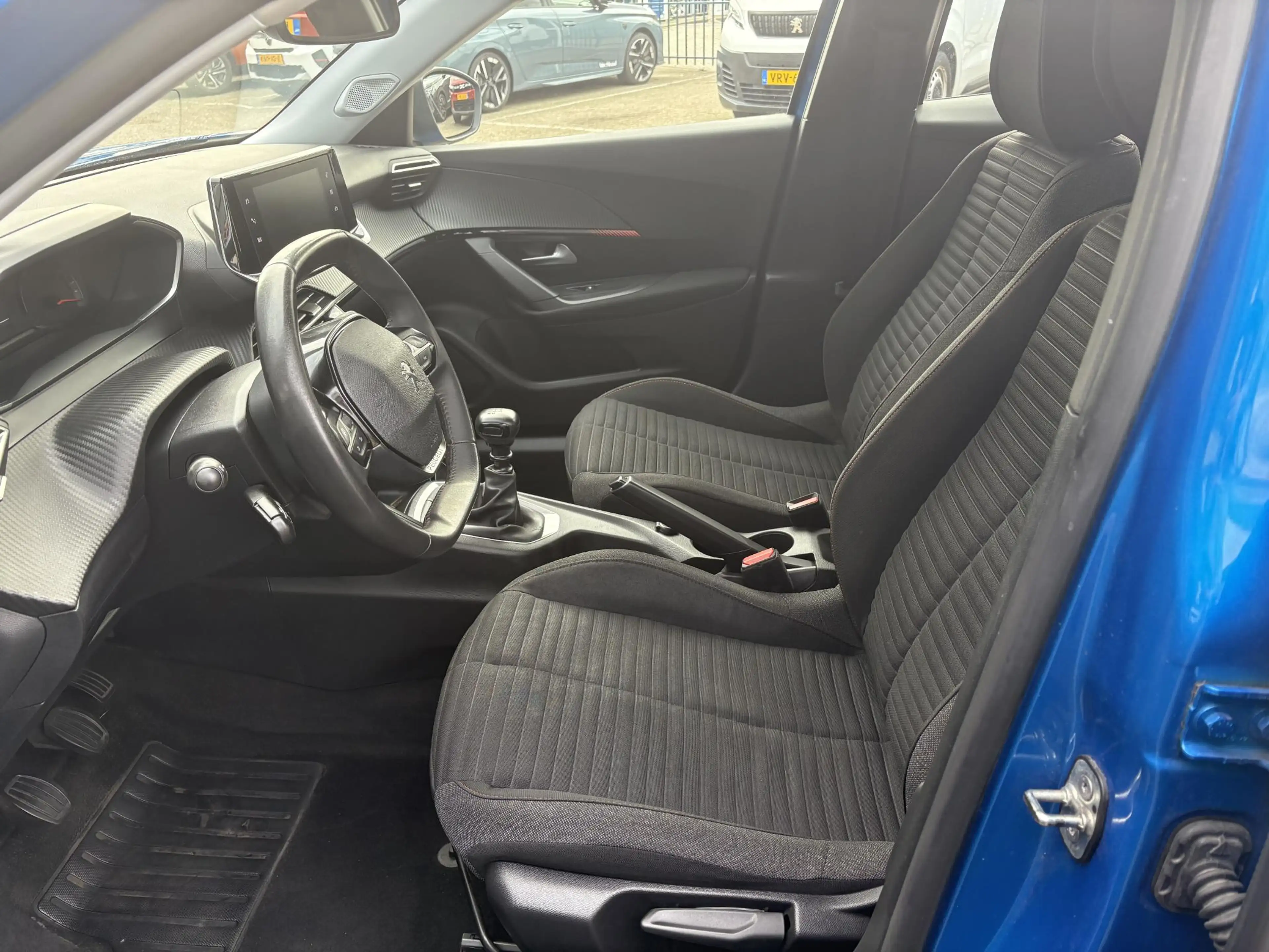 Peugeot 2008 1.2 PureTech Active Pack | Climate Control | Camer — photo 10
