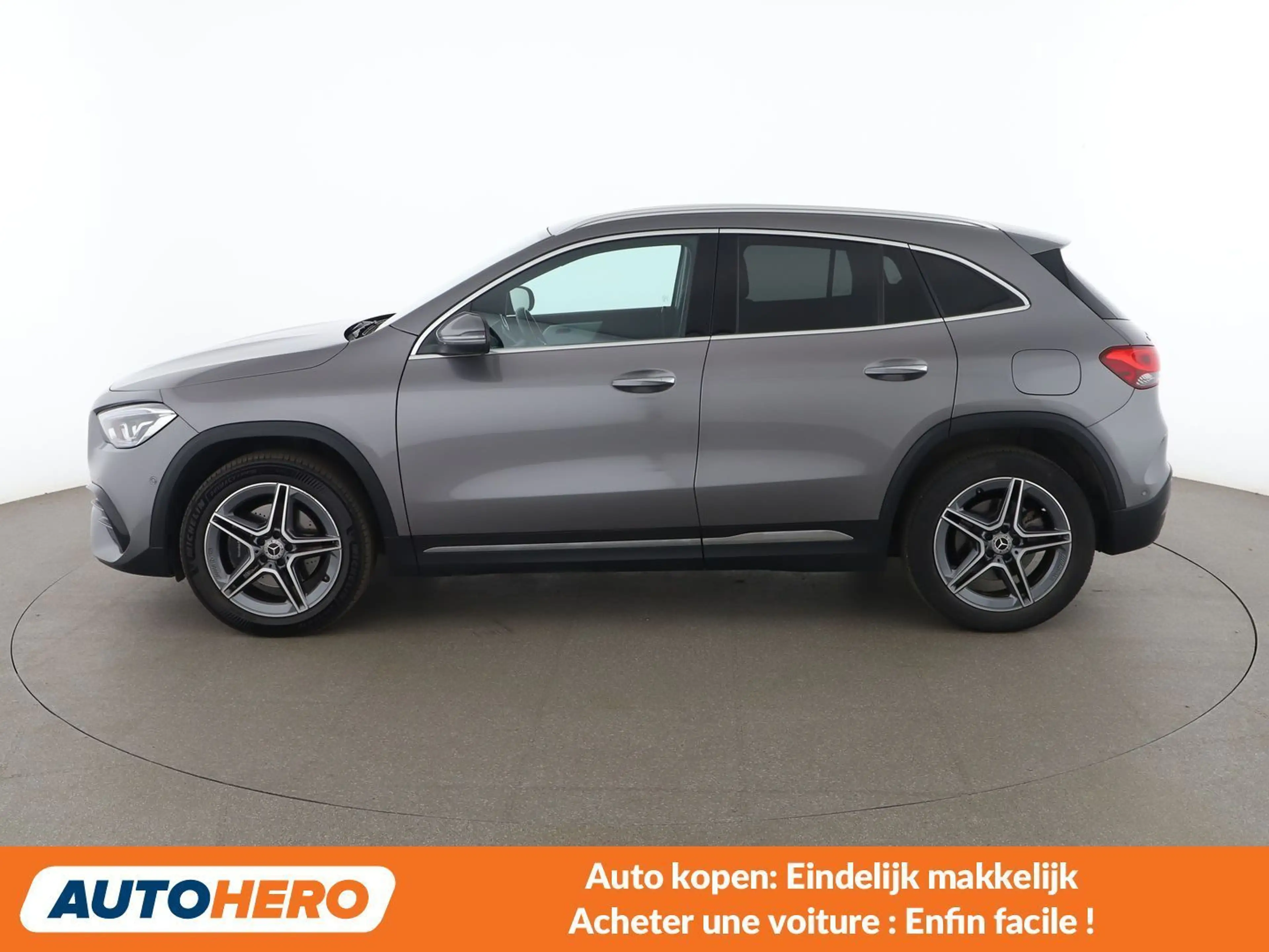 Mercedes-Benz GLA 250 GLA 250e AMG Line — photo 3