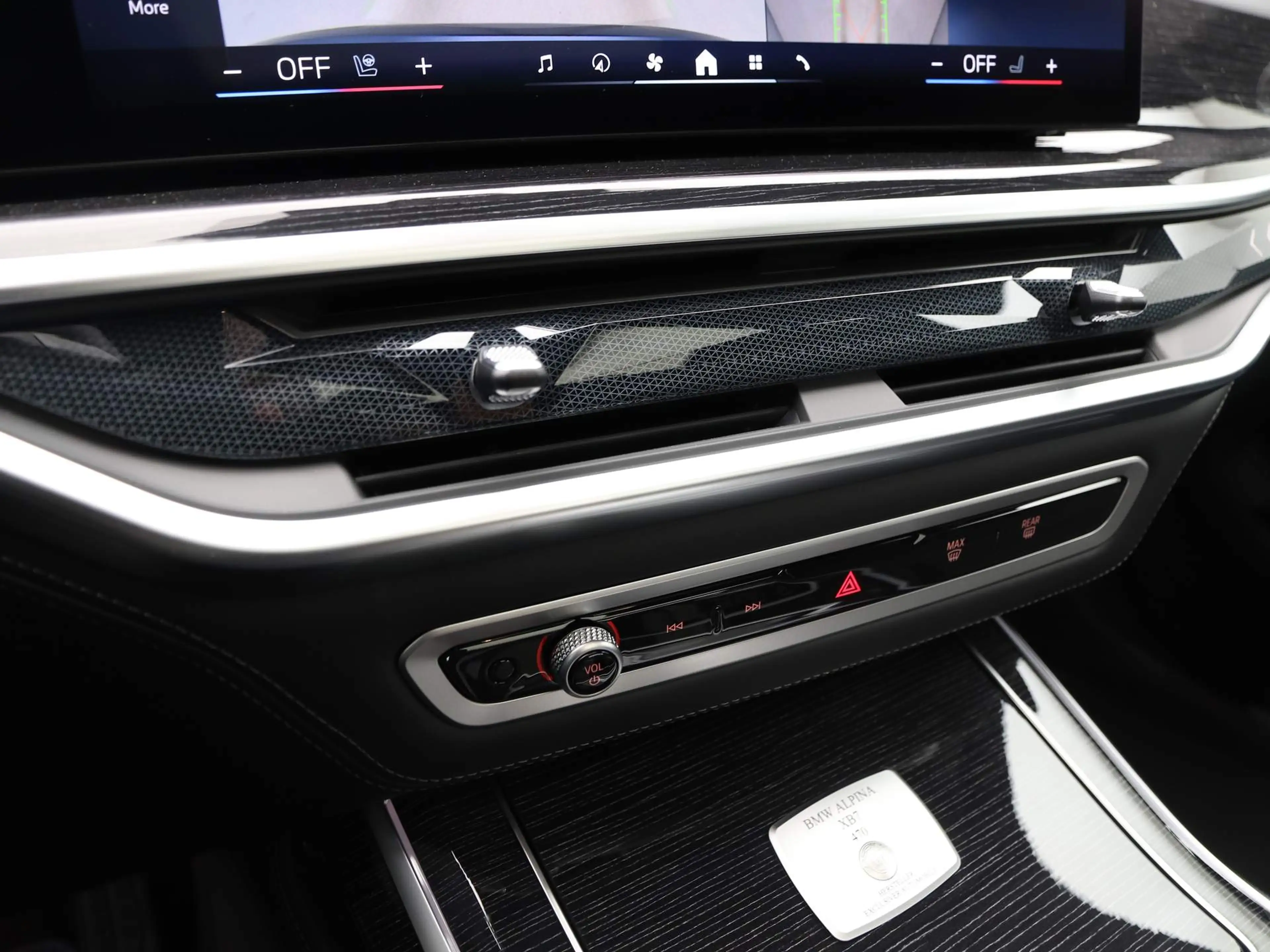 Alpina XB7 SWITCH-TRONIC Allrad - ALPINA Blau II — photo 12