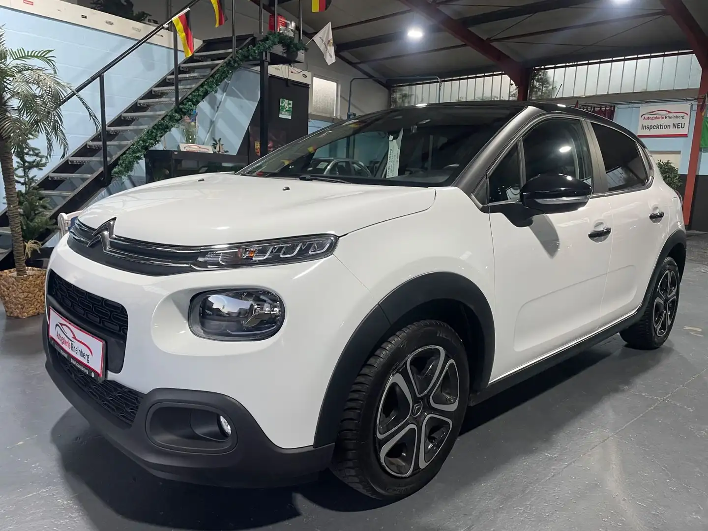 Citroen C3 *TOP*KLIMA*NAVI*KAMERA*EURO 6*ALLWETTER*TÜV NE Weiß - 1