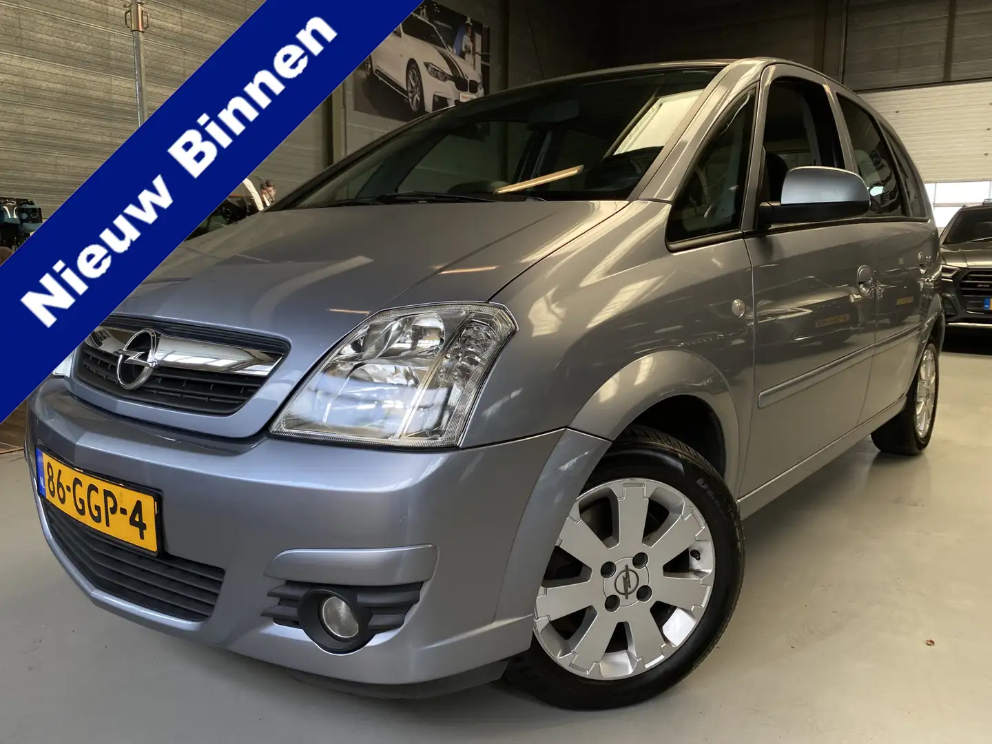 Opel Meriva 1.6-16V Cosmo NAP, Airco, Navi Grau - 1