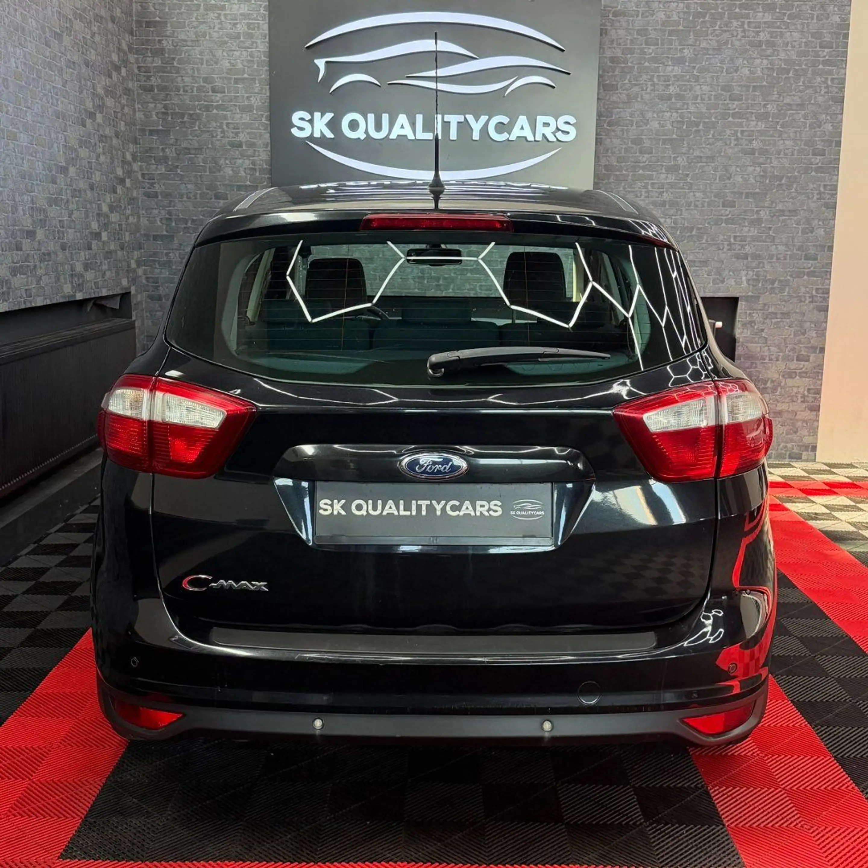 Ford C-Max Titanium — photo 7