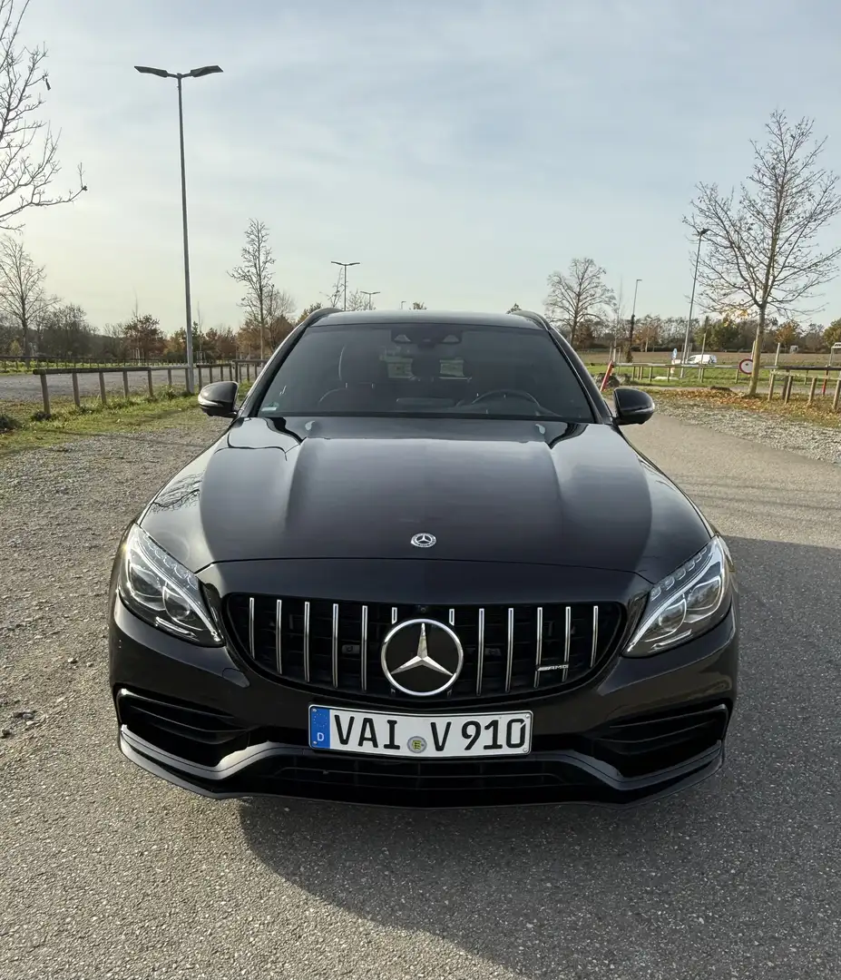 Mercedes-Benz C 63 AMG C 63 S T AMG Burmester Sitzlüftung 360 Kamera Černá - 2