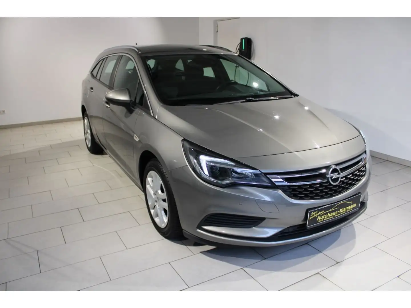 Opel Astra K Sports Tourer Edition 1.4 Turbo Navi App Beige - 2