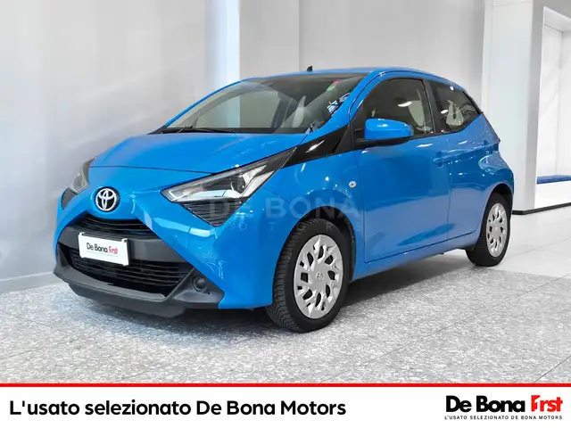 Toyota Aygo 5p 1.0 x-business 72cv