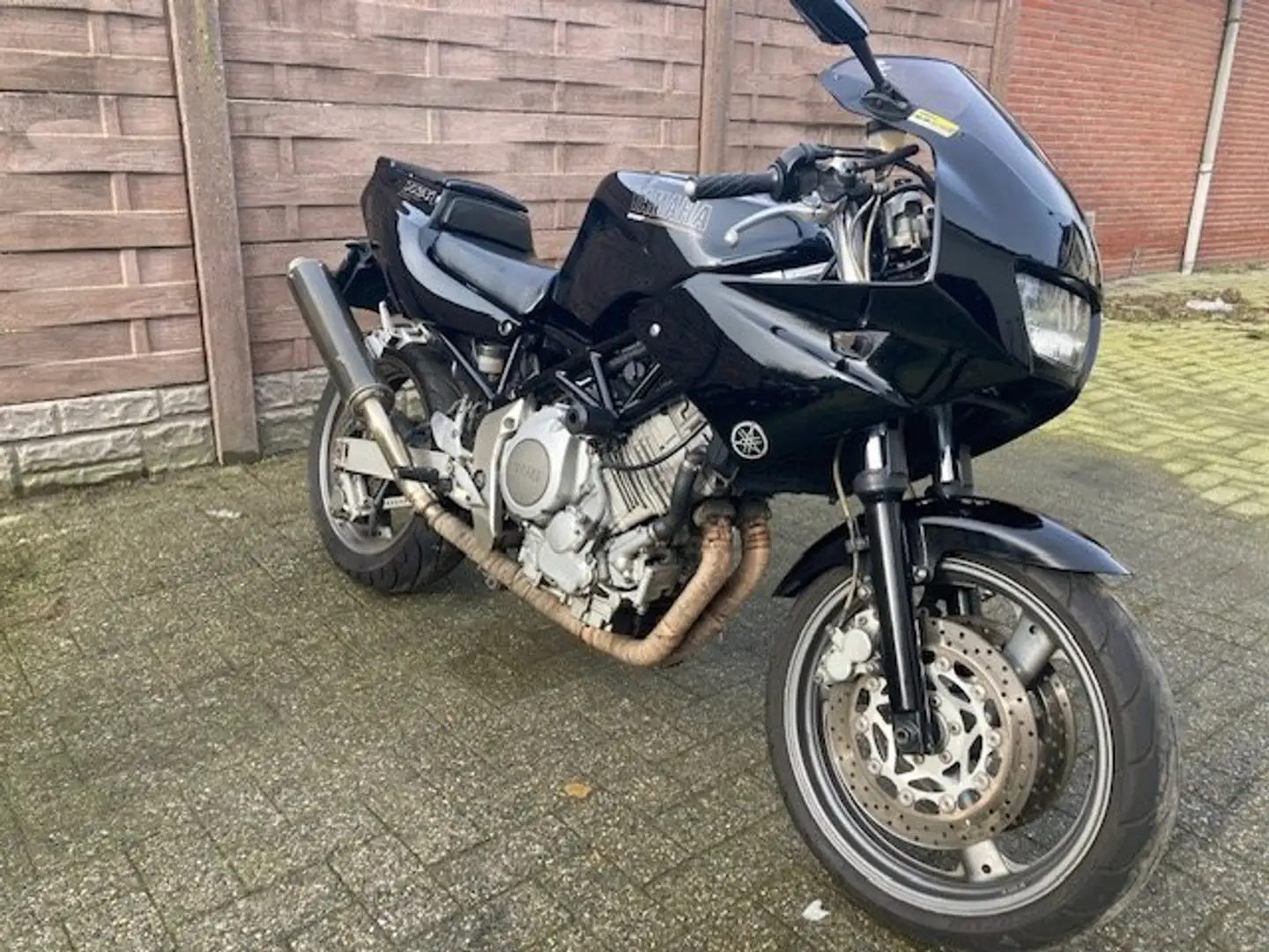 Yamaha TRX 850 Negru - 2