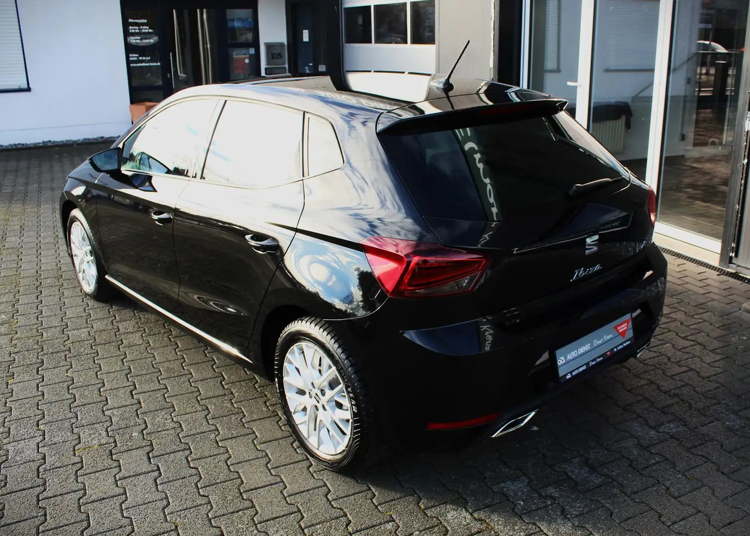 SEAT Ibiza FR 1.0 TSI 85kW/116PS, Navi, Full Link Noir - 2