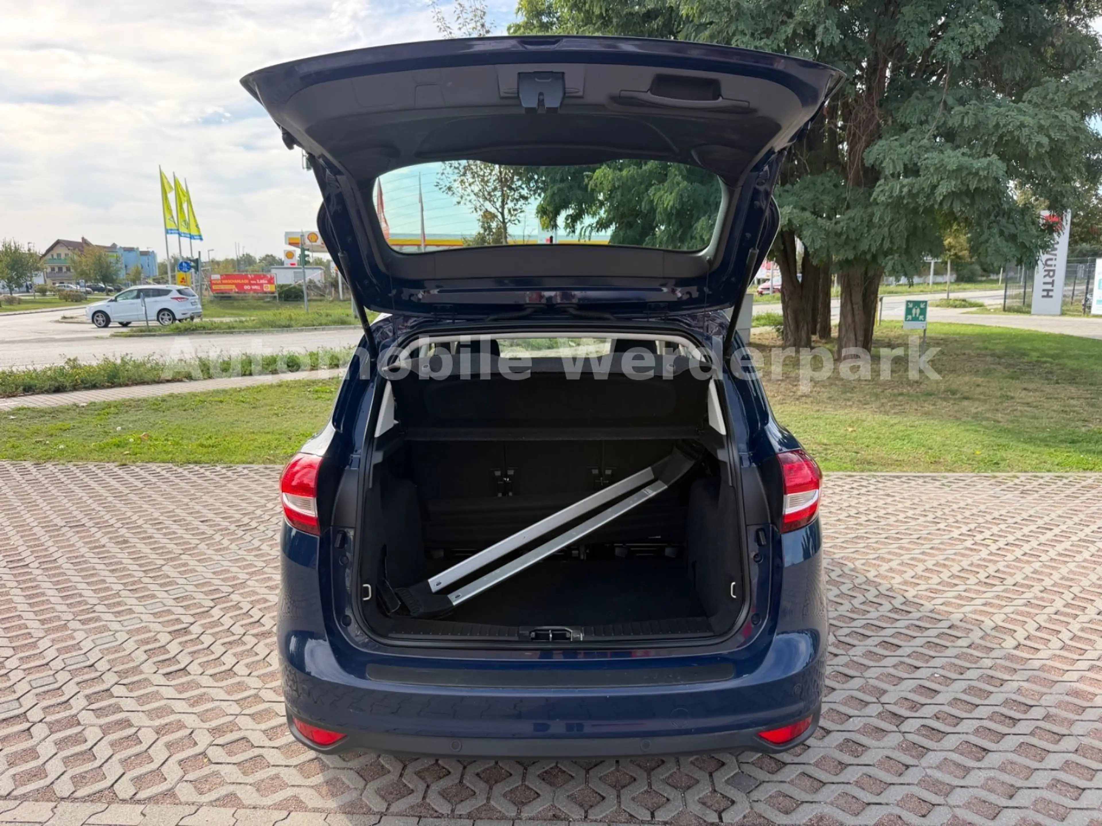 Ford C-Max C-MAX Titanium — photo 7