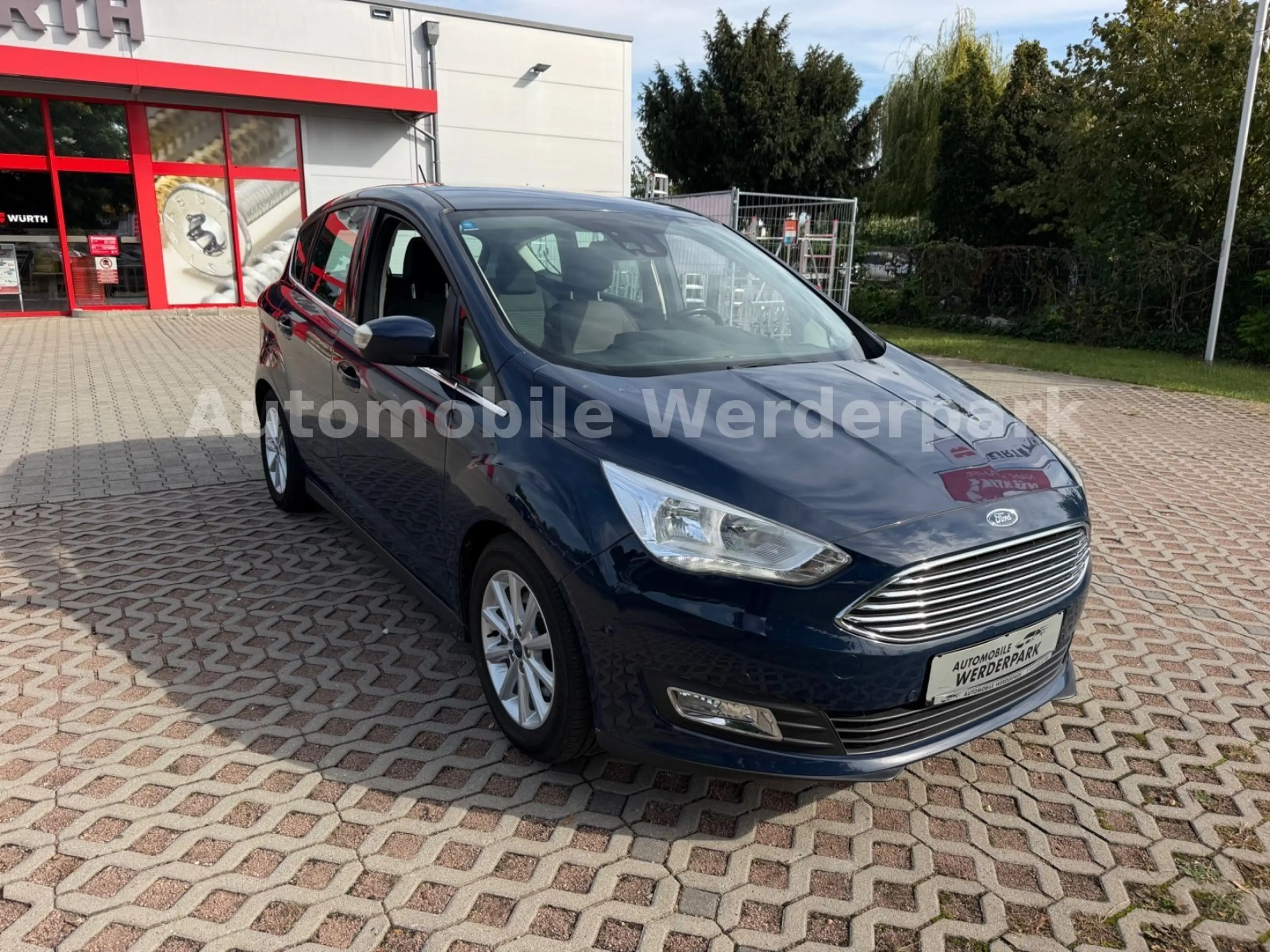 Ford C-Max C-MAX Titanium — photo 10