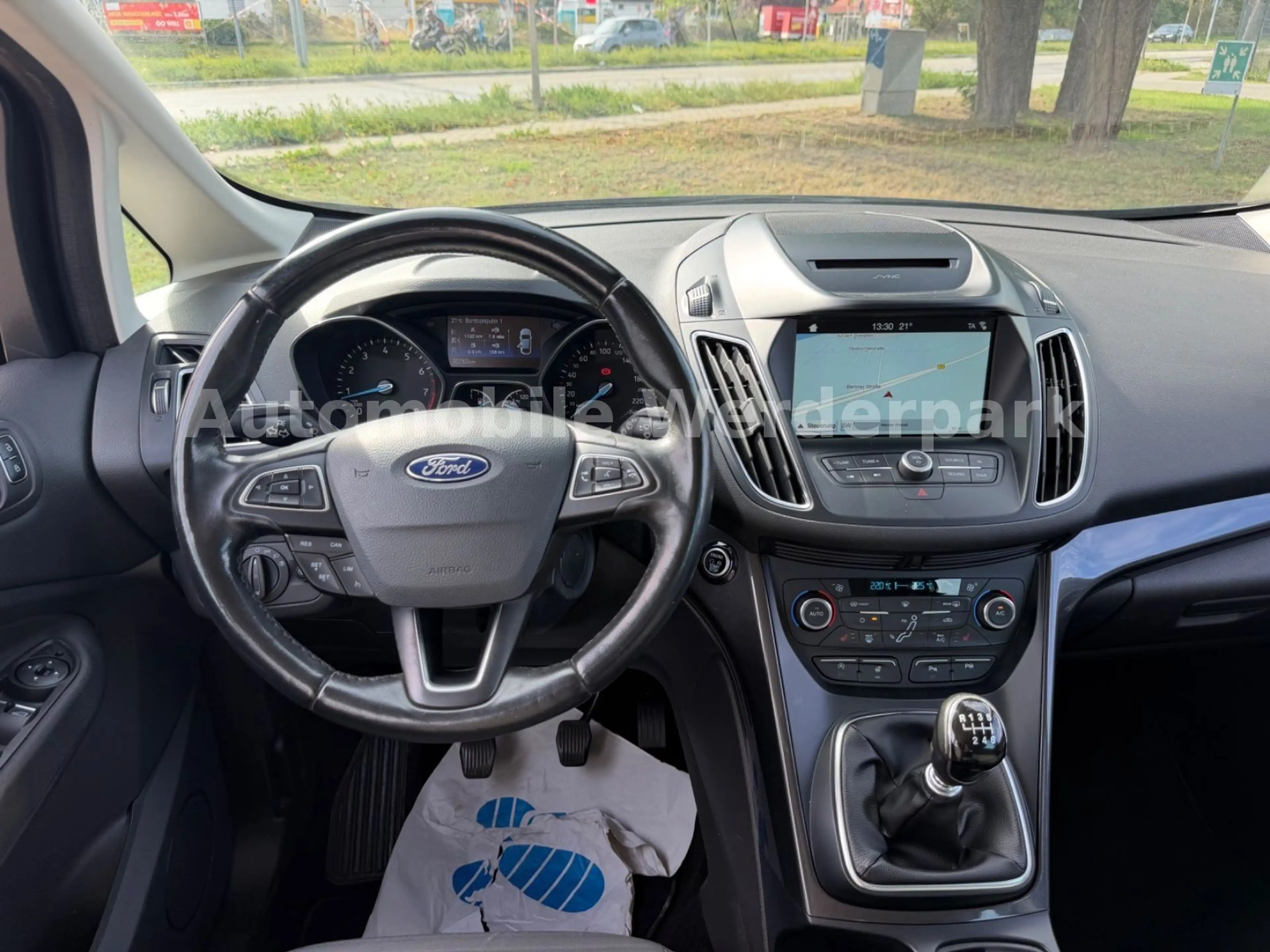 Ford C-Max C-MAX Titanium — photo 15