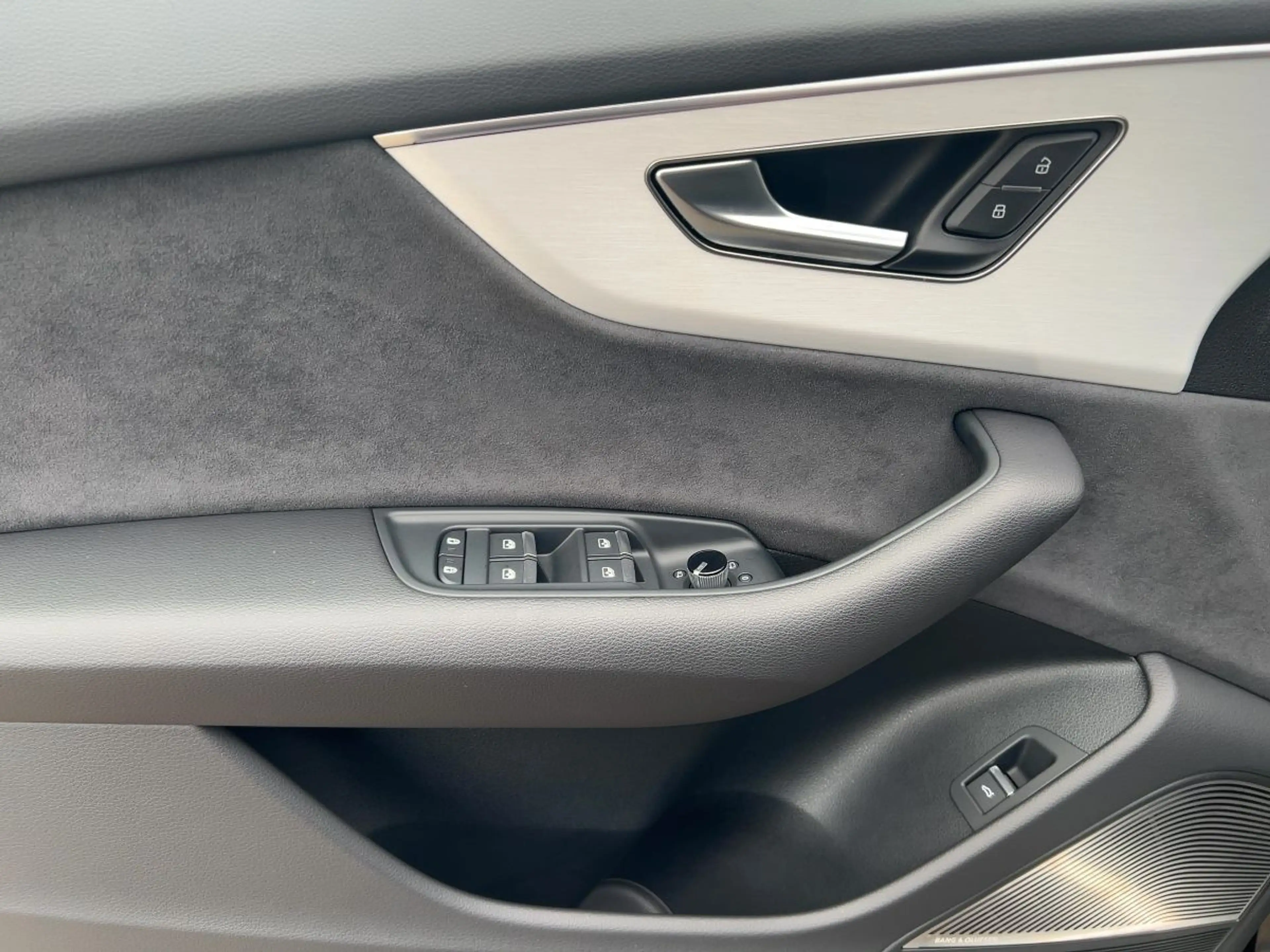 Audi SQ8 4.0 TFSI quattro tiptronic B&O Panorama Stan — photo 13