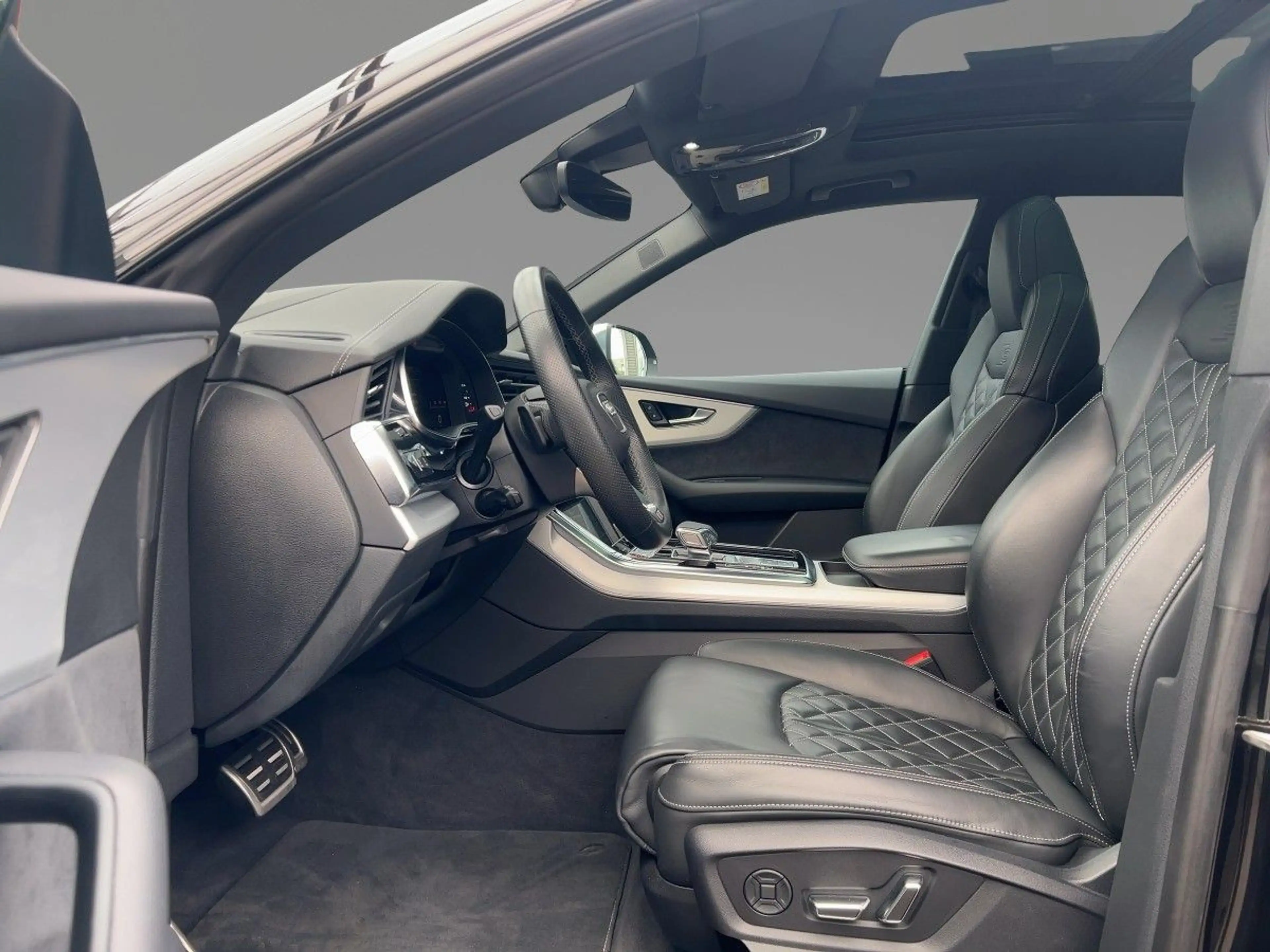 Audi SQ8 4.0 TFSI quattro tiptronic B&O Panorama Stan — photo 8