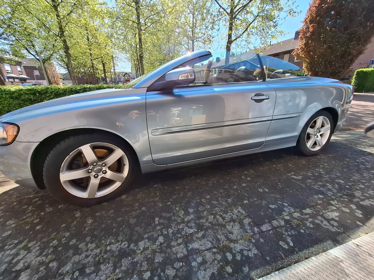 Volvo C70 C70 2.4i Momentum aut. 170pk IZGS !! Blauw - 2