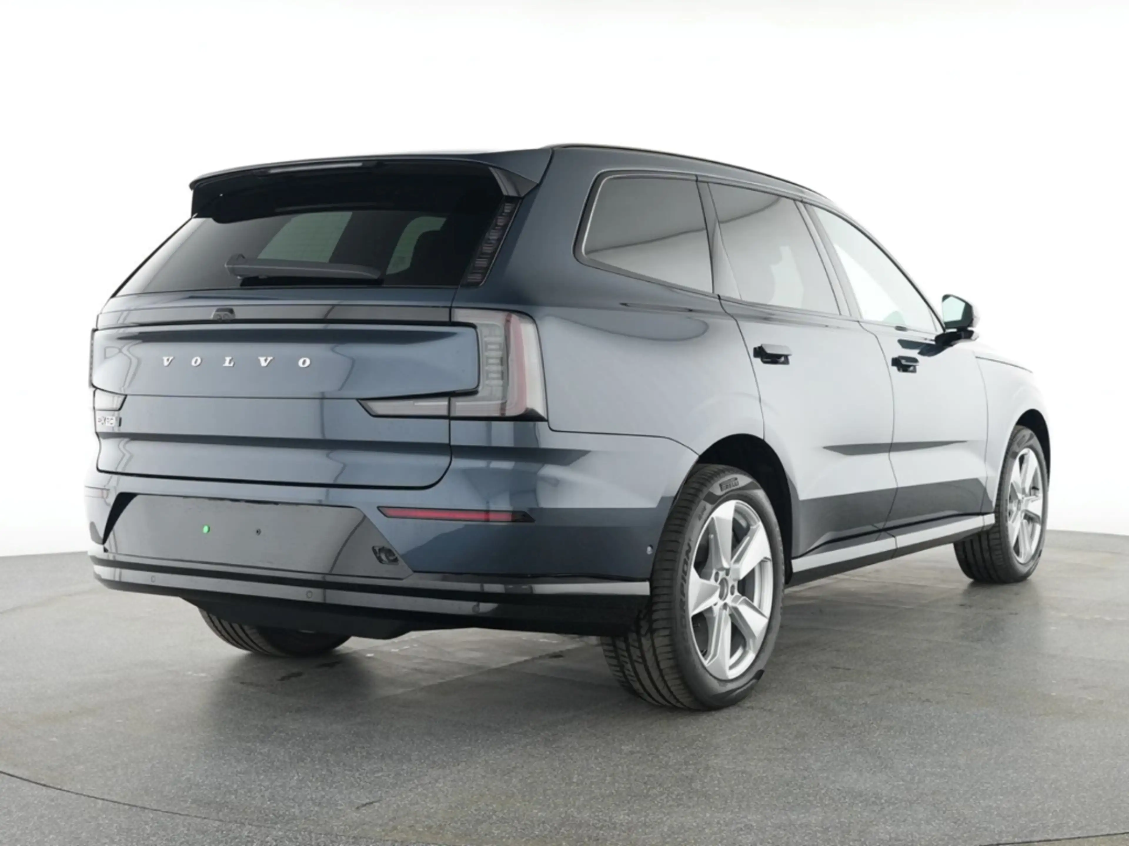 Volvo EX90 Twin Motor AWD Plus 7-Sitzer HUD StandHZG Panorama — photo 3