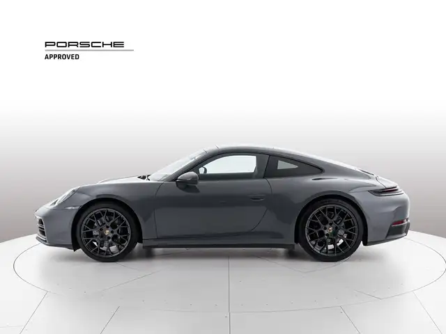 Porsche 911 view 2