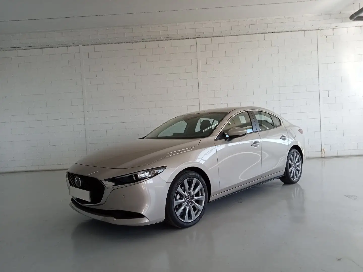 Mazda 3 SEDAN 2.0L e-SKYACTIV G MHEV 90KW 122CV 6MT FWD EX - 1