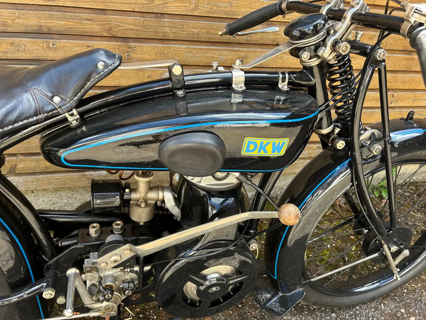 DKW E 300 Černá - 1