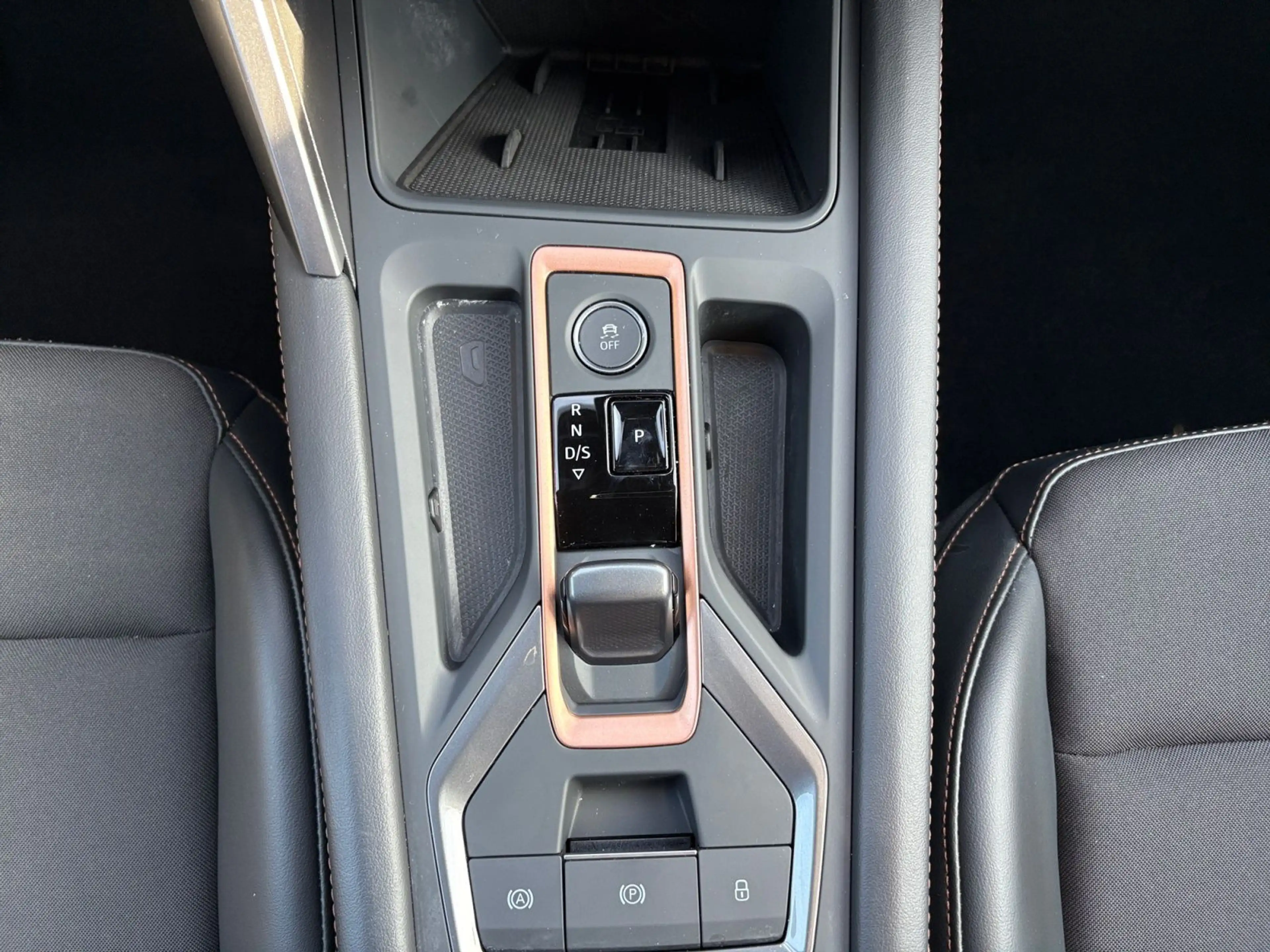 CUPRA Formentor 1.5 eTSI 150PS DSG — photo 10