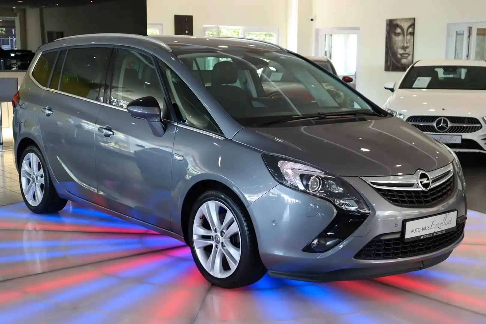 Opel Zafira Tourer Innovation*LEDER*NAVI*XENON*ALU* Grau - 2