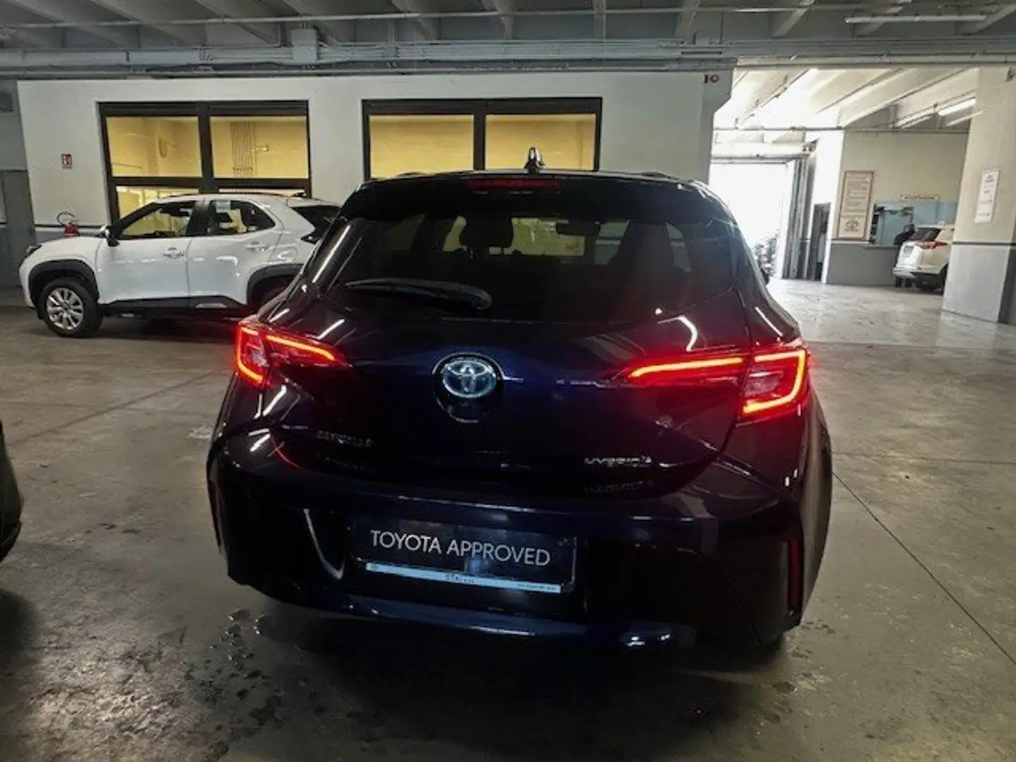 Toyota Corolla Corolla XII 2019 1.8h Business Tech cvt Blu/Azzurro - 2