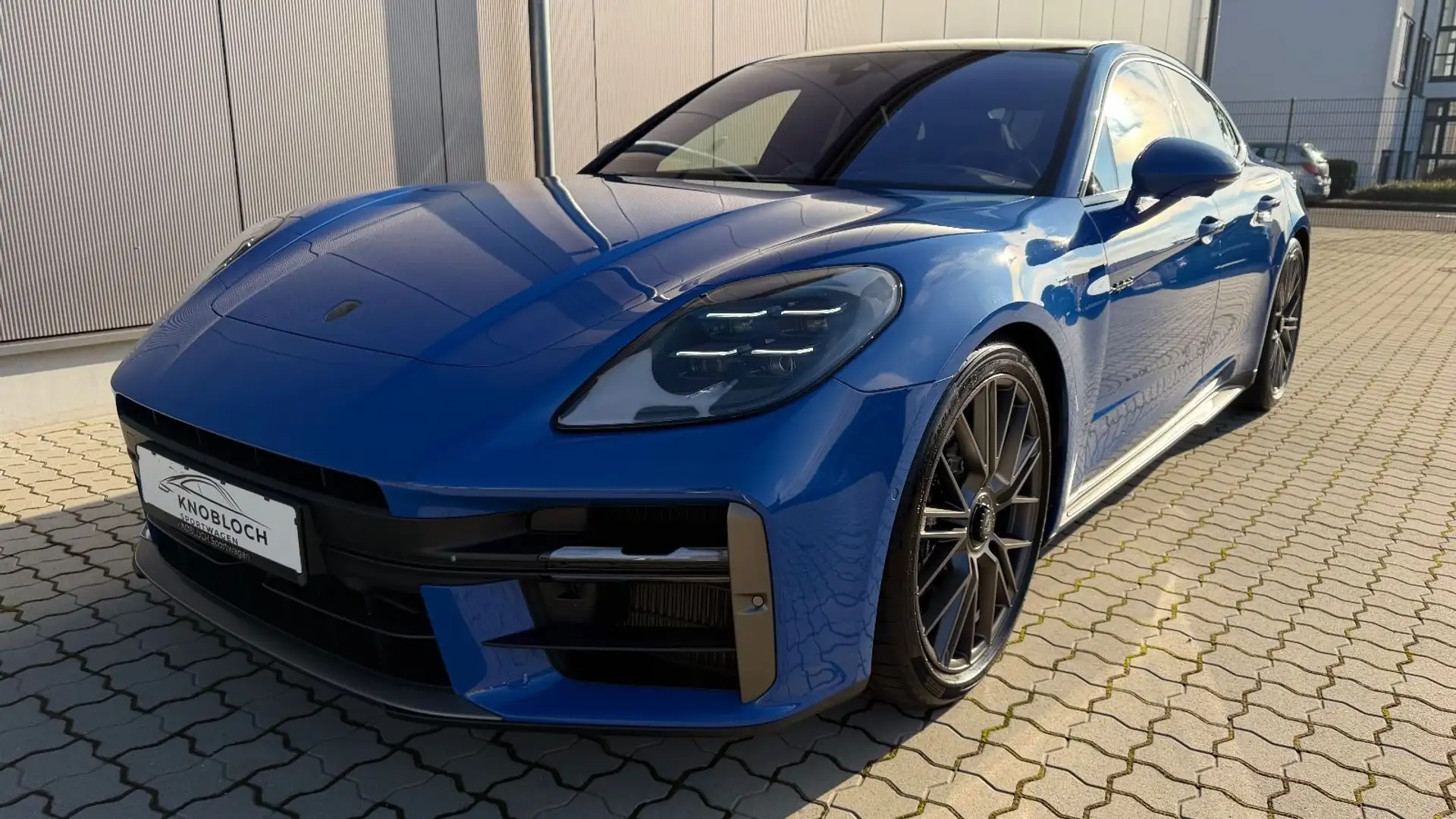 Porsche Panamera Turbo S E-Hybrid SportDesign, Burmester Blau - 1