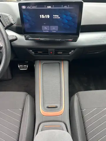 Cupra Born view 12