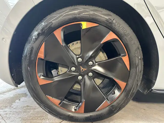 Cupra Born view 3