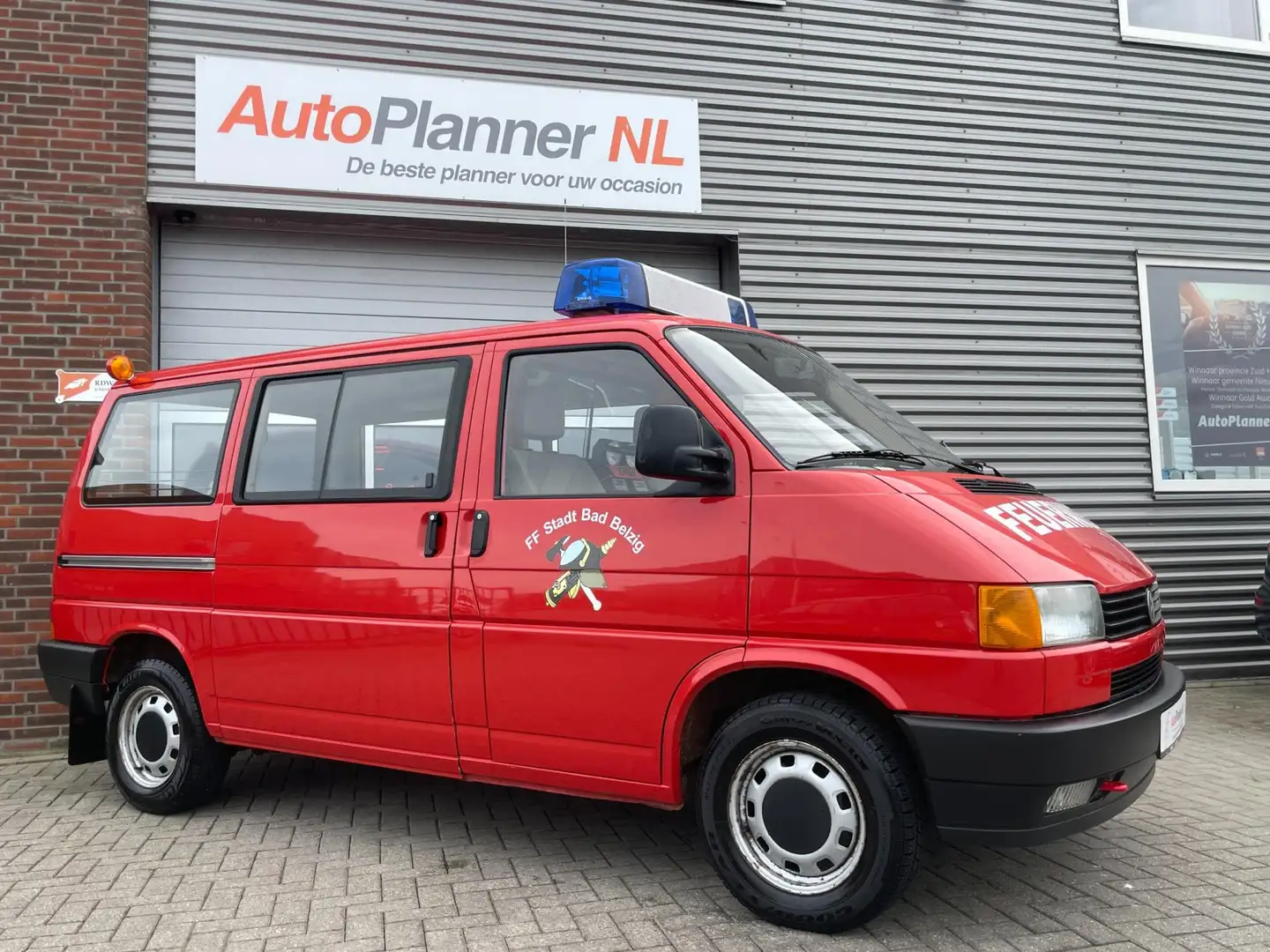 Volkswagen Transporter 2.0 Benzine! Ex-Brandweer! 4-Pers.! Červená - 2