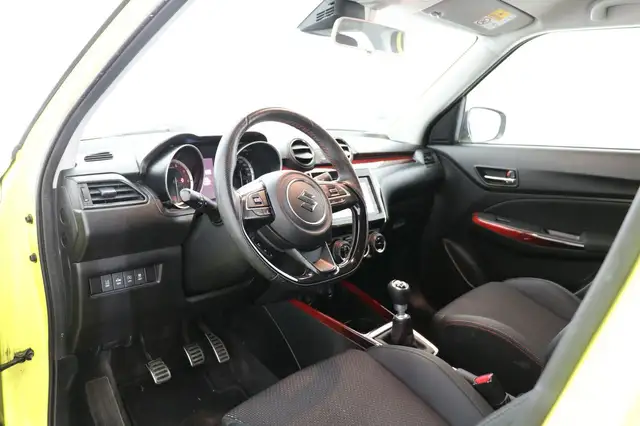 Suzuki Swift view 9