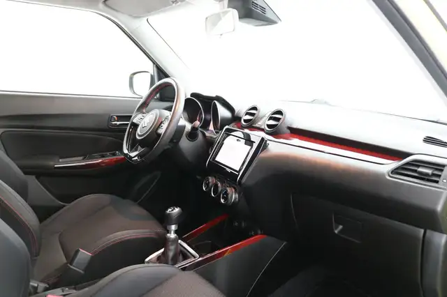 Suzuki Swift view 12