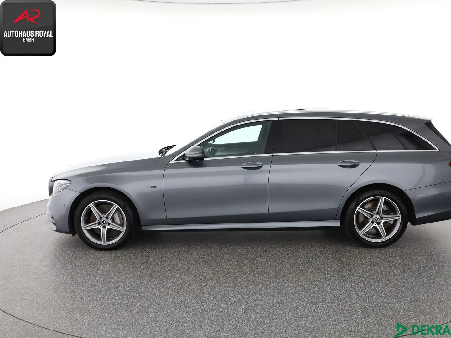 Mercedes-Benz E 300 E 300 de T 3x AMG WIDESCREEN,PANO,DISTRO,KAMERA Grau - 2