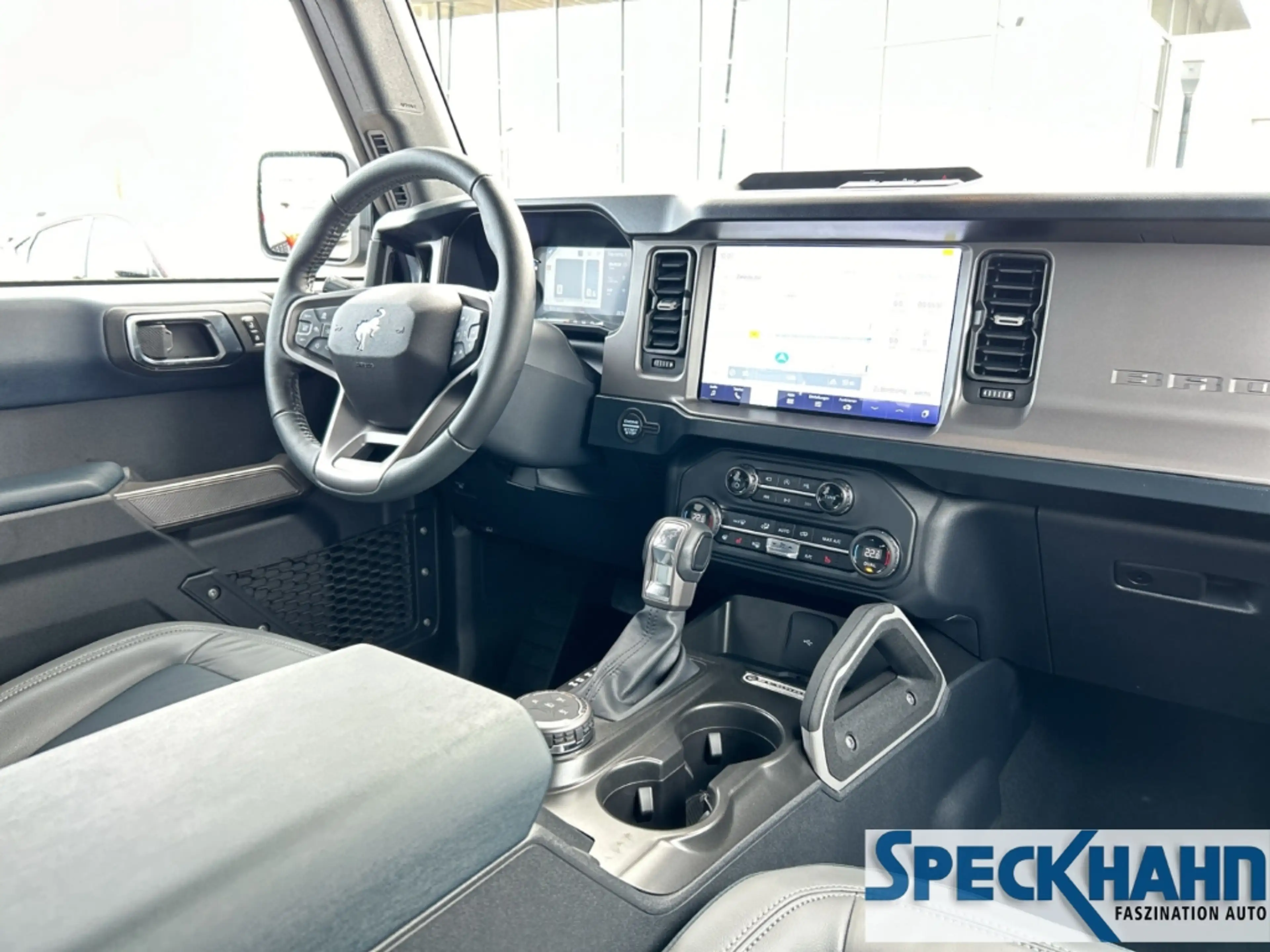 Ford Bronco Outer Banks 4x4 2.7 360°Kamera Leder Navi-SYNC 4 S — photo 12