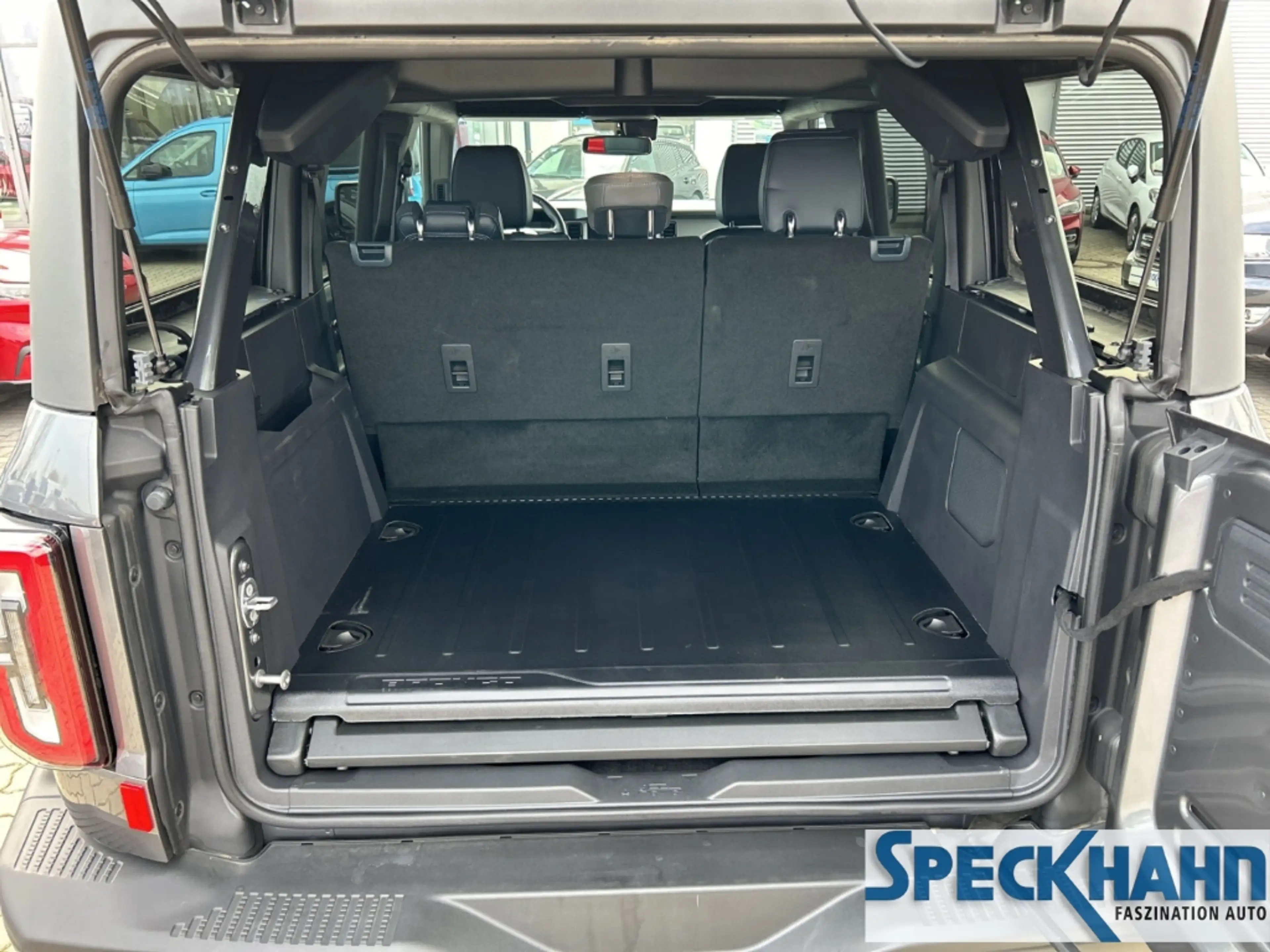 Ford Bronco Outer Banks 4x4 2.7 360°Kamera Leder Navi-SYNC 4 S — photo 9
