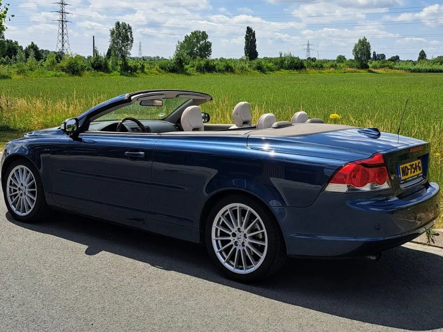 Volvo C70 C70 2.4 D5 Summum 185PK Blauw - 1