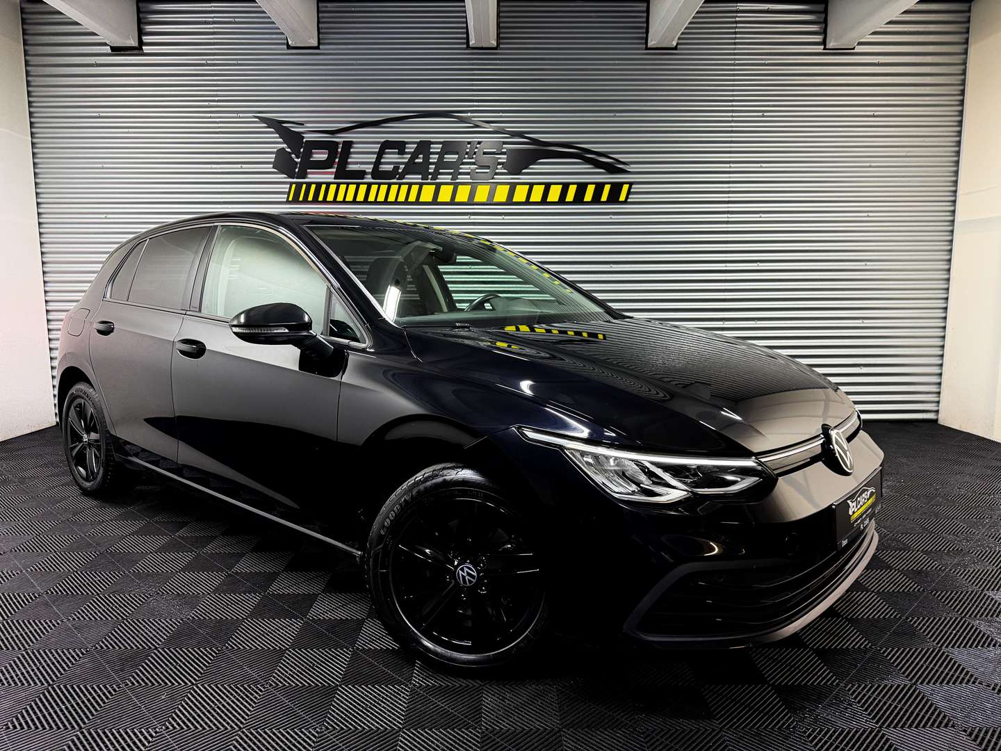 Volkswagen Golf nuo 284 €/ mėn Benzinas 2021m. Sedanas Mechaninė