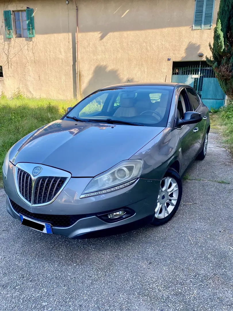 Lancia Delta 1.6 mjt Argento 120cv dpf - 1