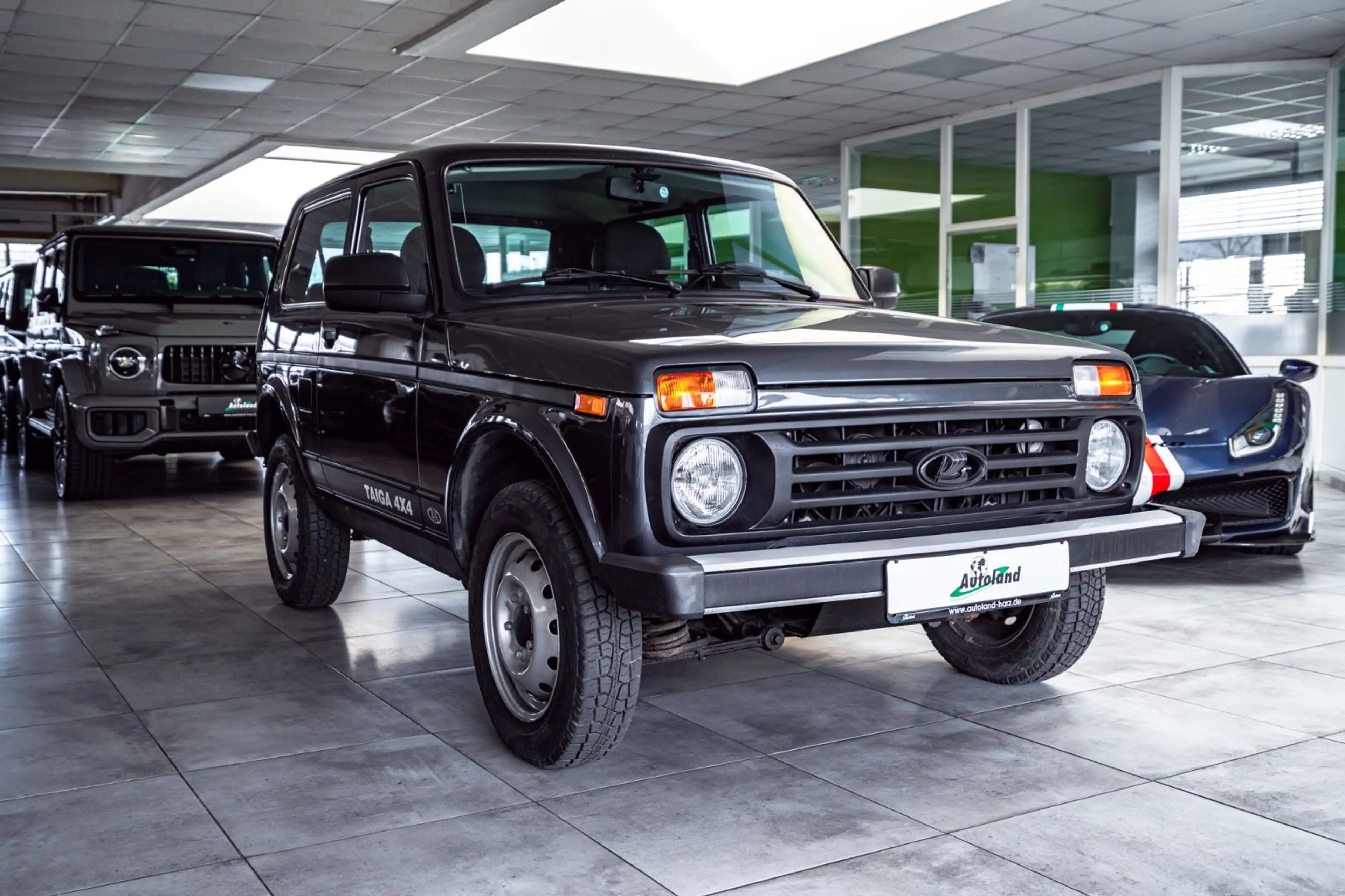 Lada Niva Ubran 4X4*TÜVNeu*TopGepflegt* — photo 3