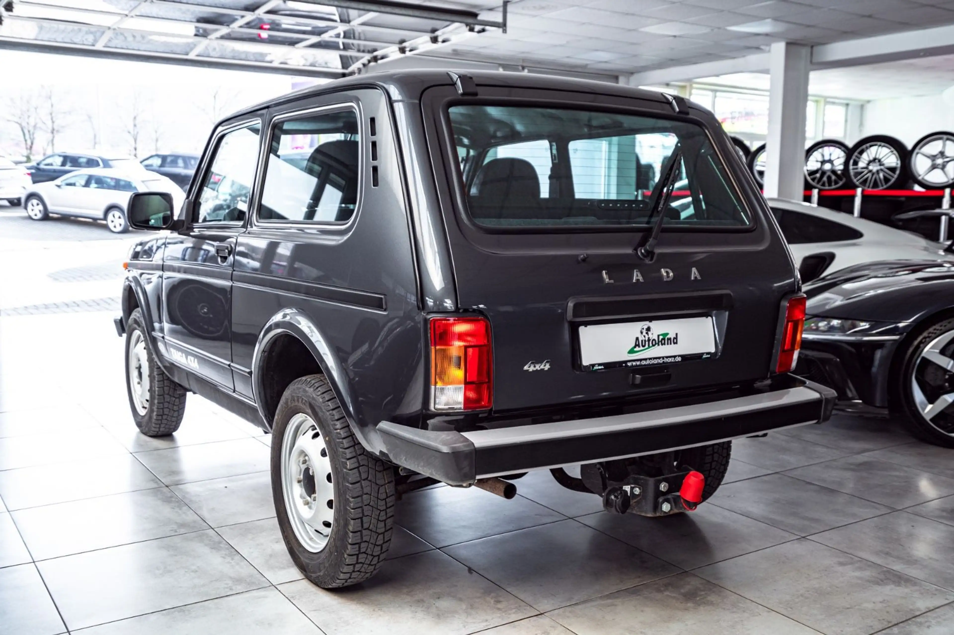 Lada Niva Ubran 4X4*TÜVNeu*TopGepflegt* — photo 5