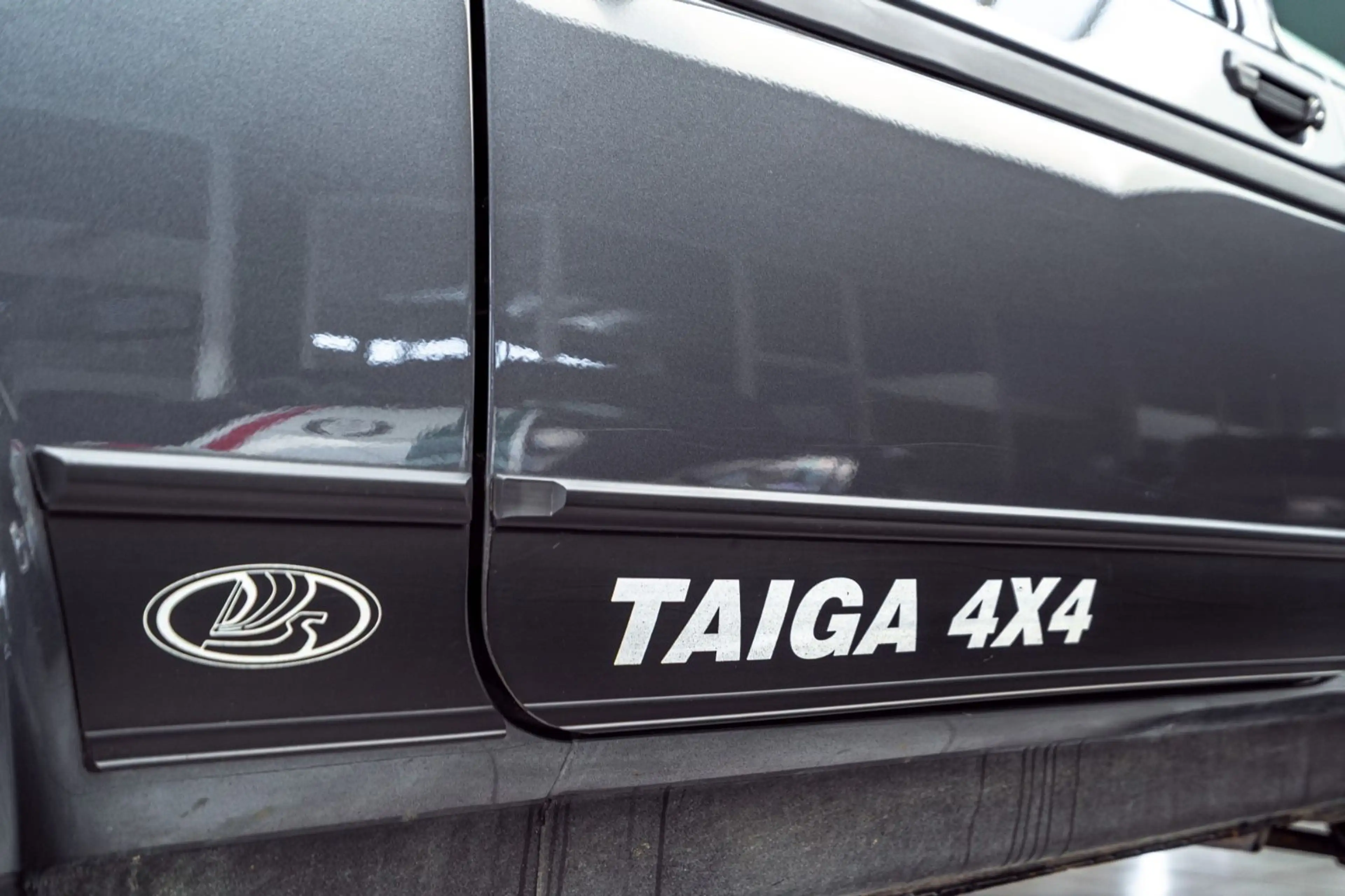 Lada Niva Ubran 4X4*TÜVNeu*TopGepflegt* — photo 12