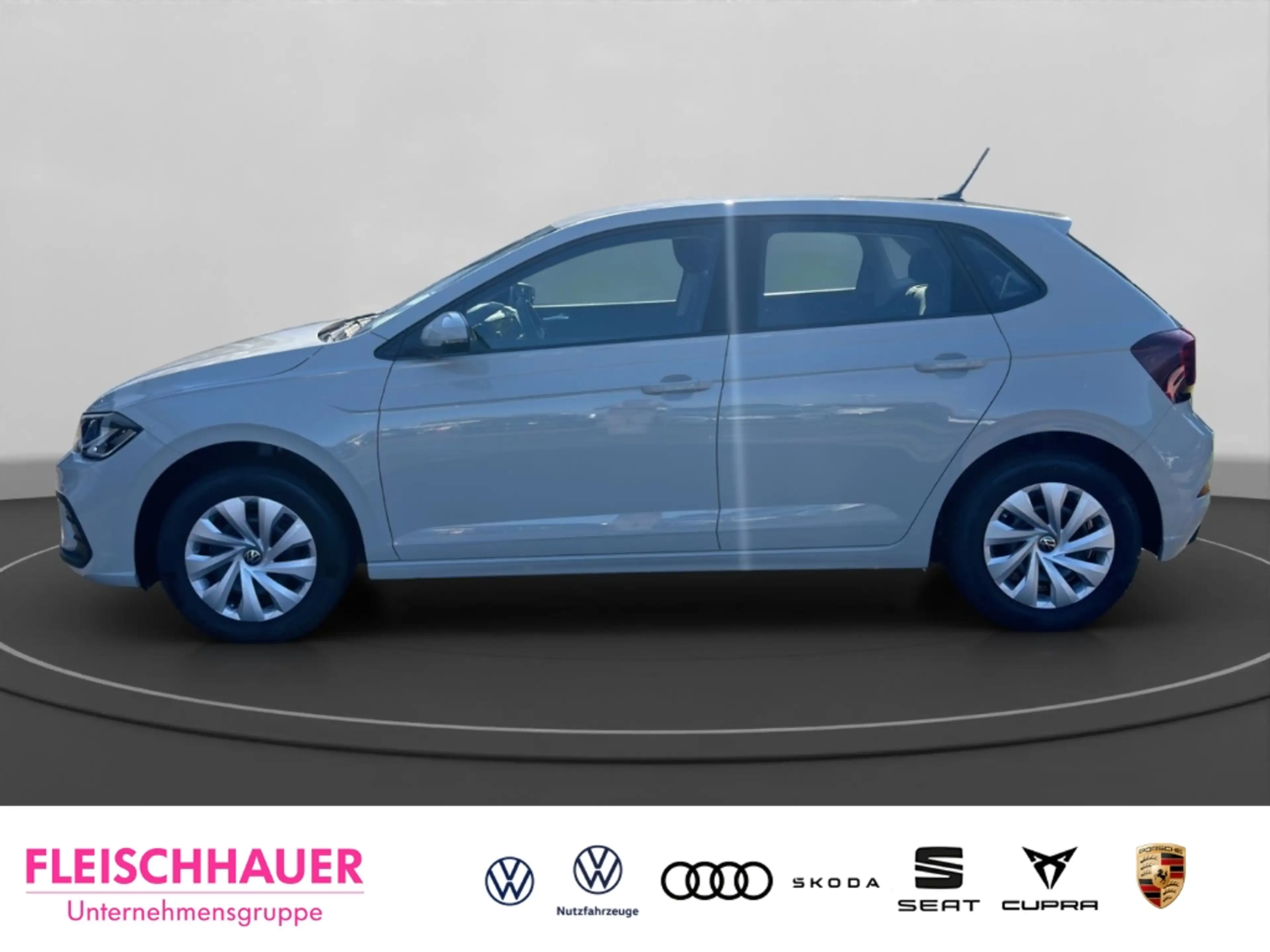 Volkswagen Polo VI 1.0 Life — photo 3