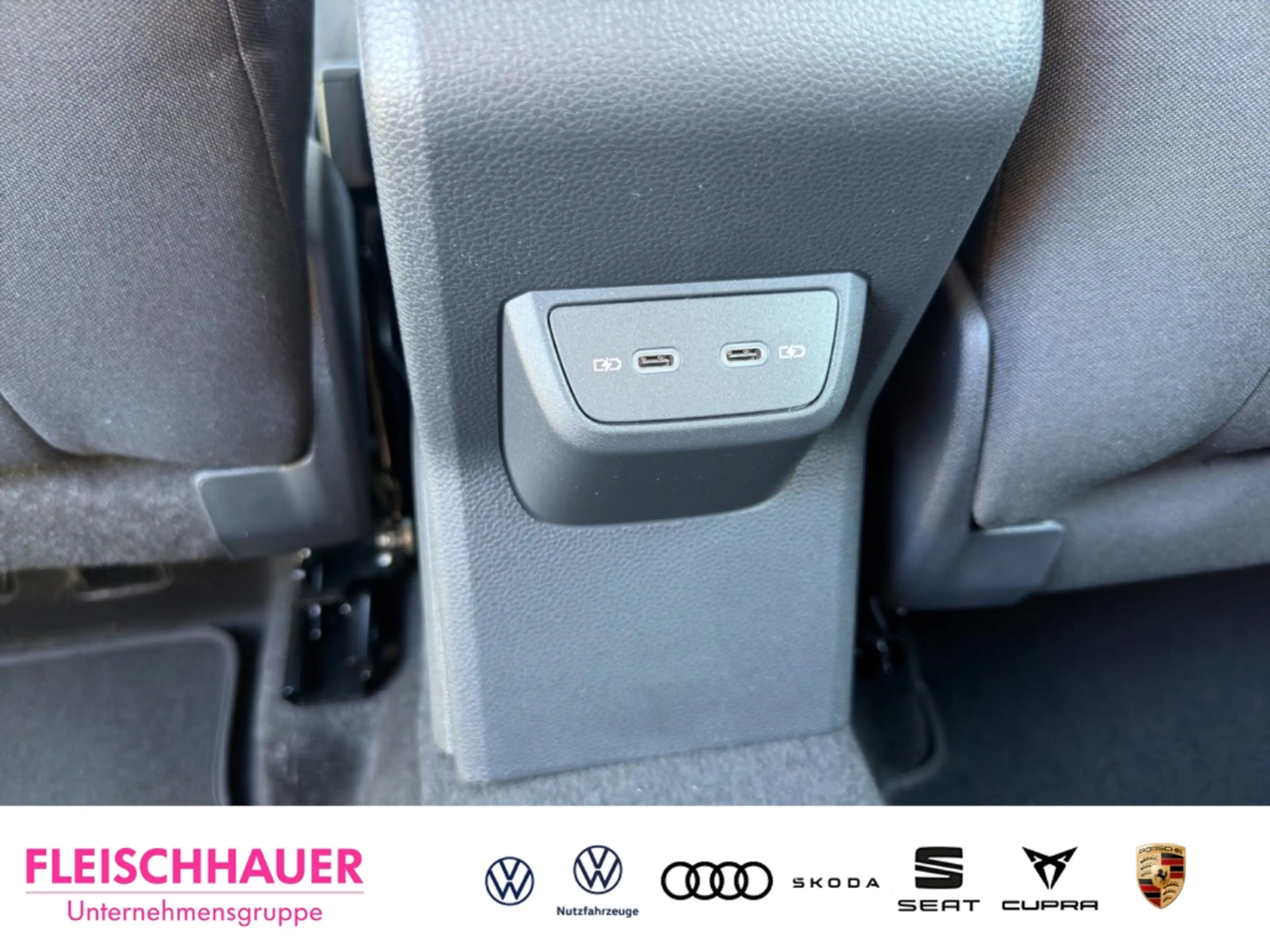 Volkswagen Polo VI 1.0 Life — photo 13