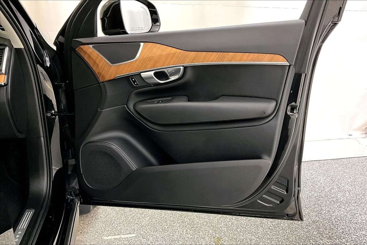 2024 Volvo XC90 CORE BRIGHT CLIMATE - 20'' WHEELS - PANORAMIC SUNR thumb 19