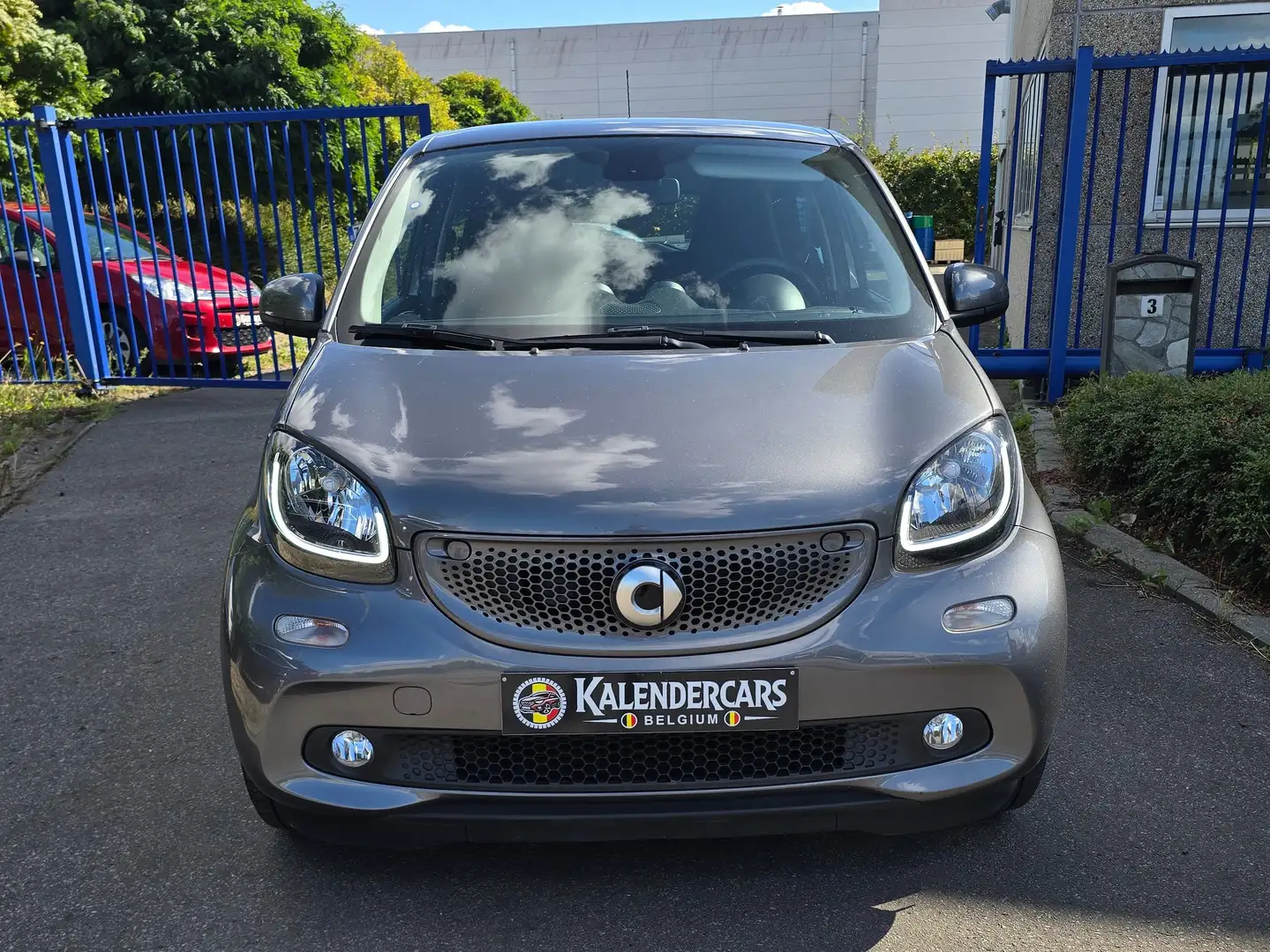 smart forFour Forfour 0.9 Turbo Passion DCT Grau - 2